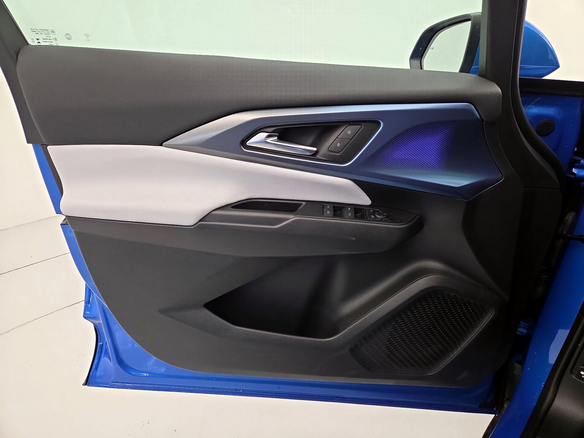 Thumbnail: 2025 Chevrolet Equinox - 12