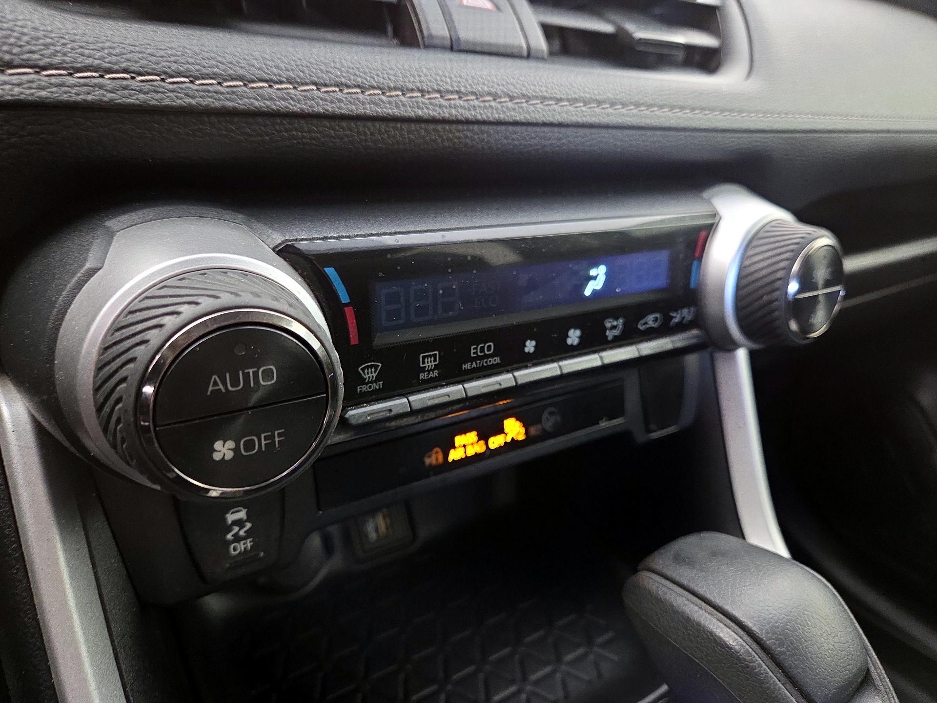 Thumbnail: 2025 Toyota RAV4 - 16