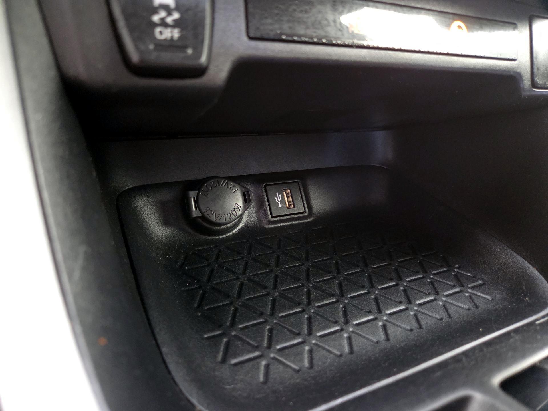 Thumbnail: 2025 Toyota RAV4 - 18