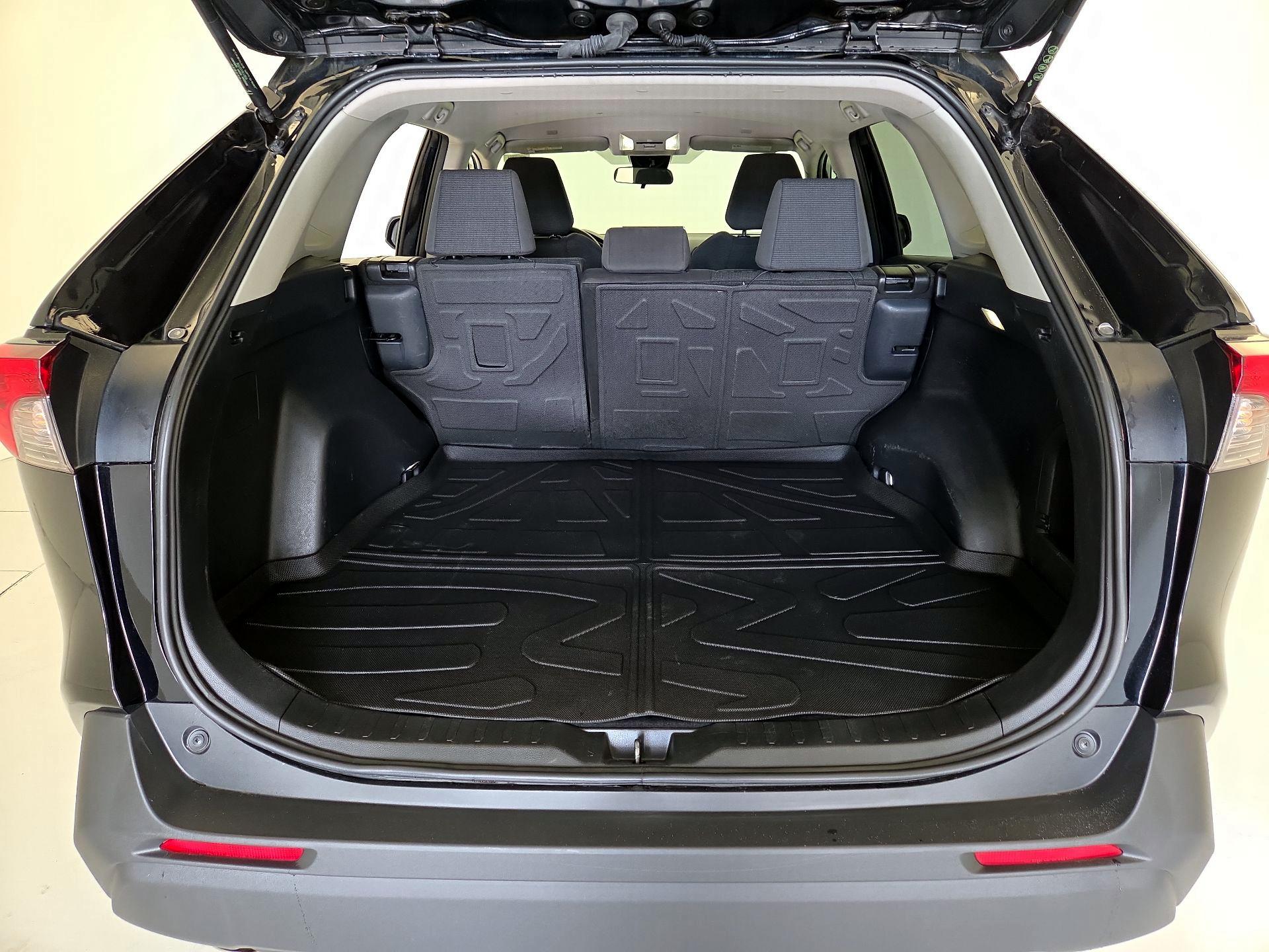 Thumbnail: 2025 Toyota RAV4 - 20