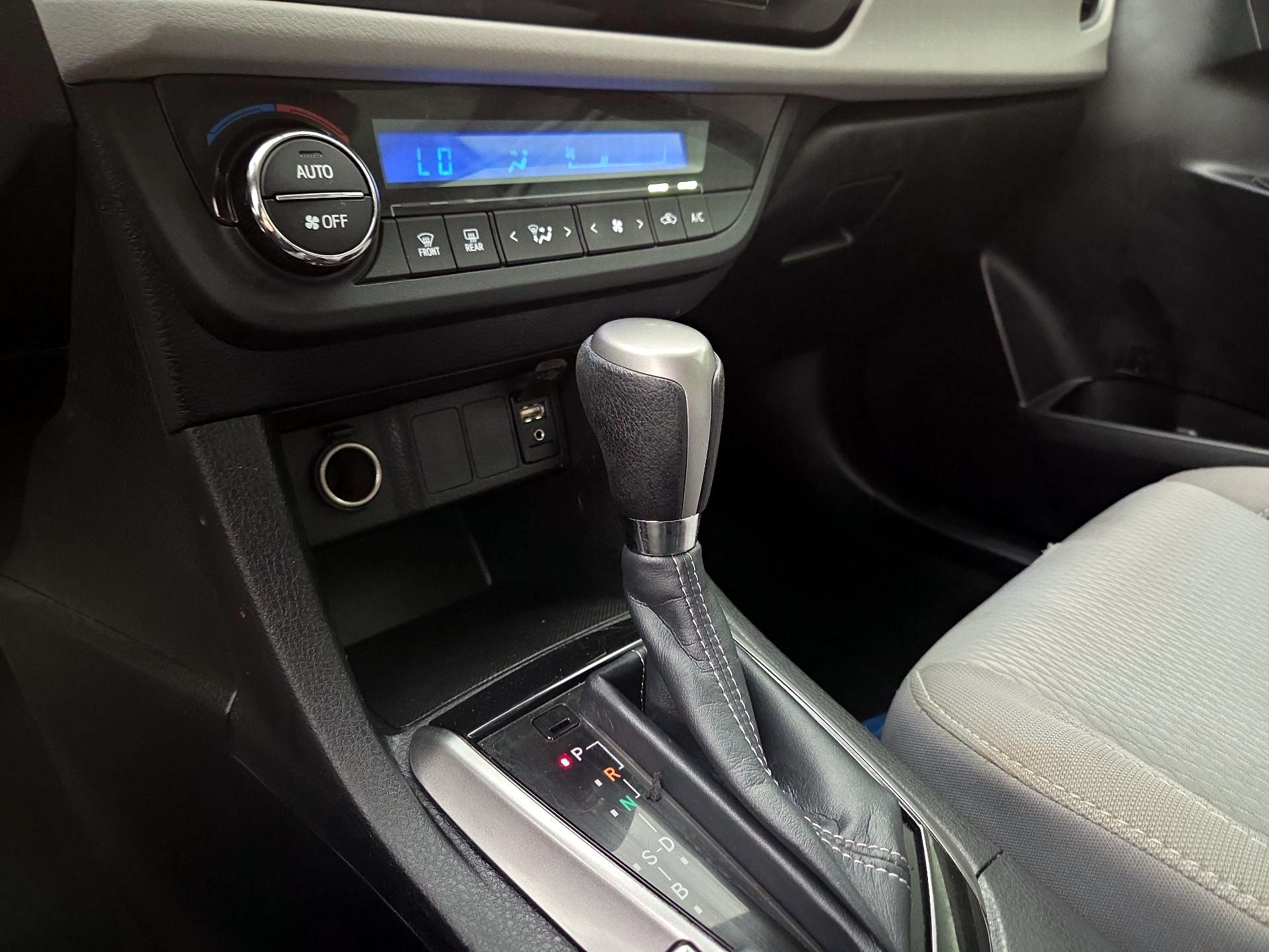 Thumbnail: 2016 Toyota Corolla - 17