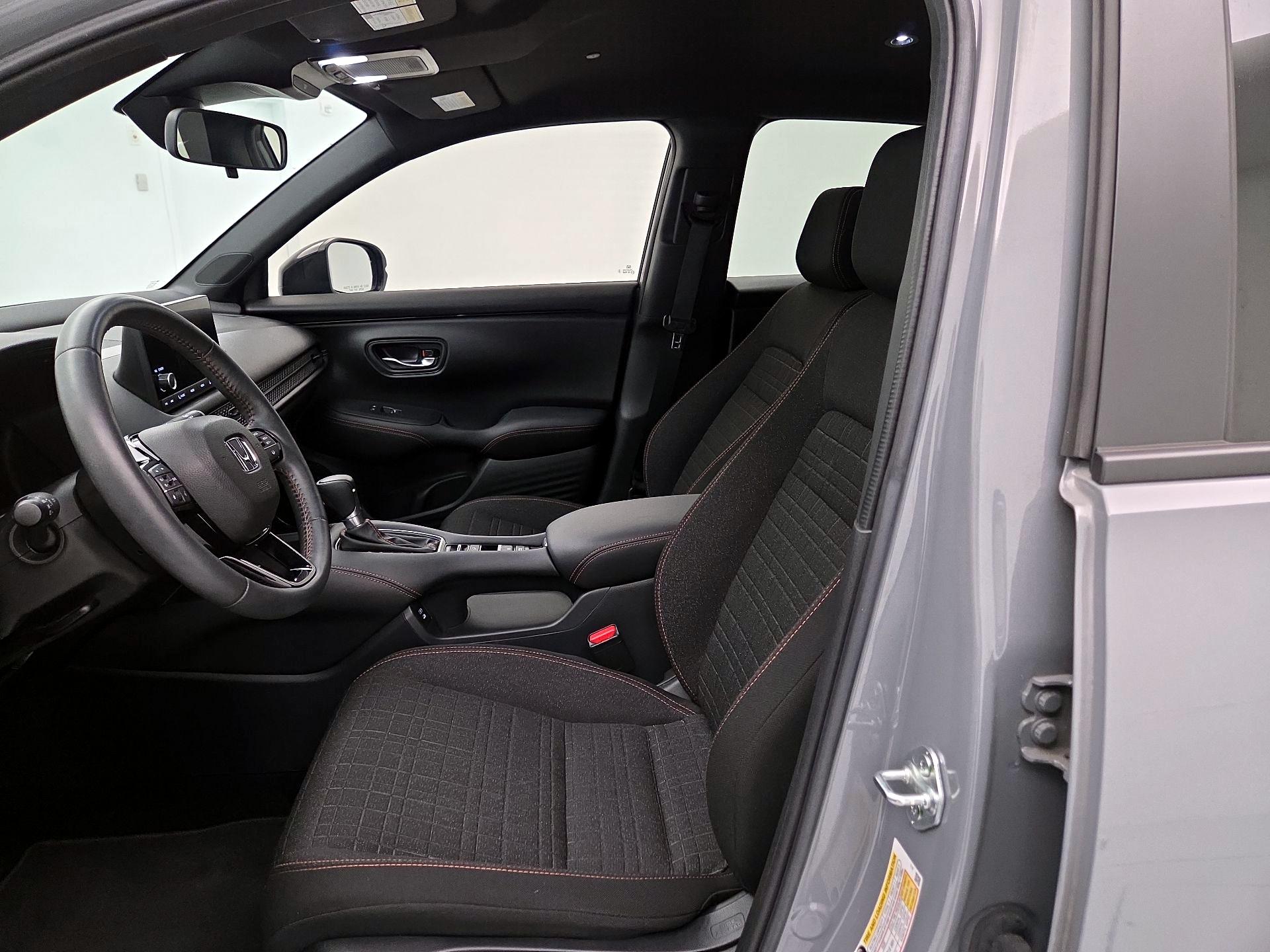 Thumbnail: 2025 Honda HR-V - 11