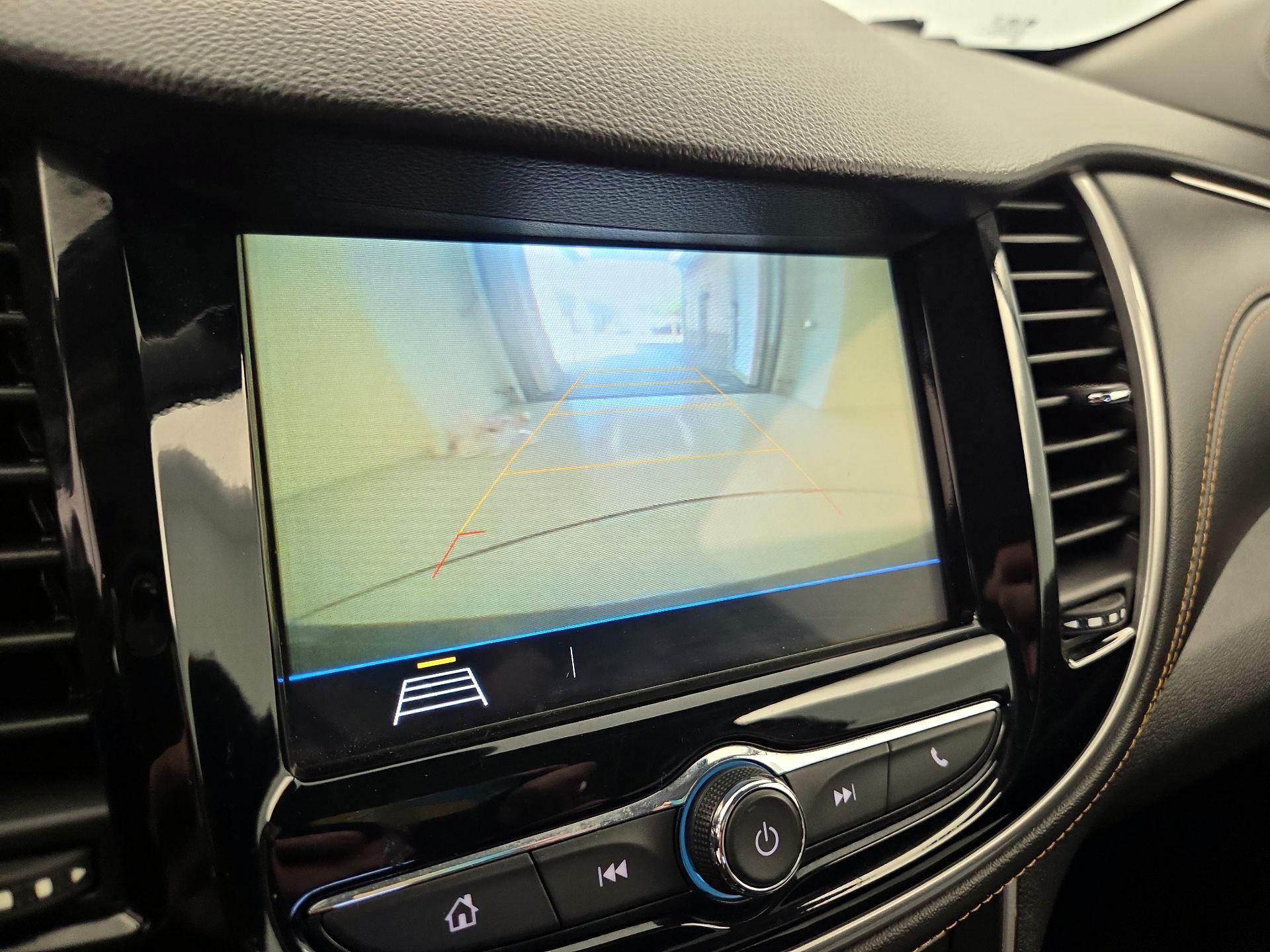 Thumbnail: 2019 Chevrolet Trax - 14