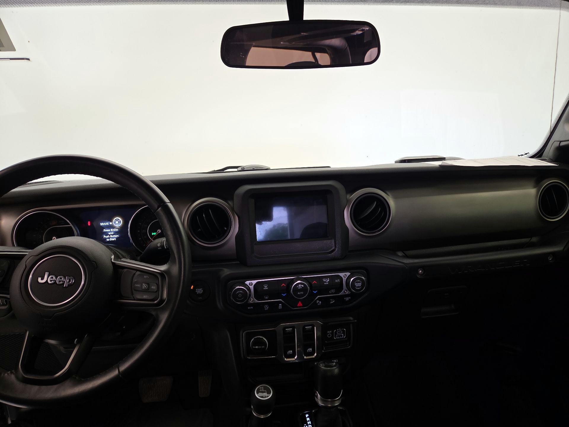 Thumbnail: 2019 Jeep Wrangler - 9