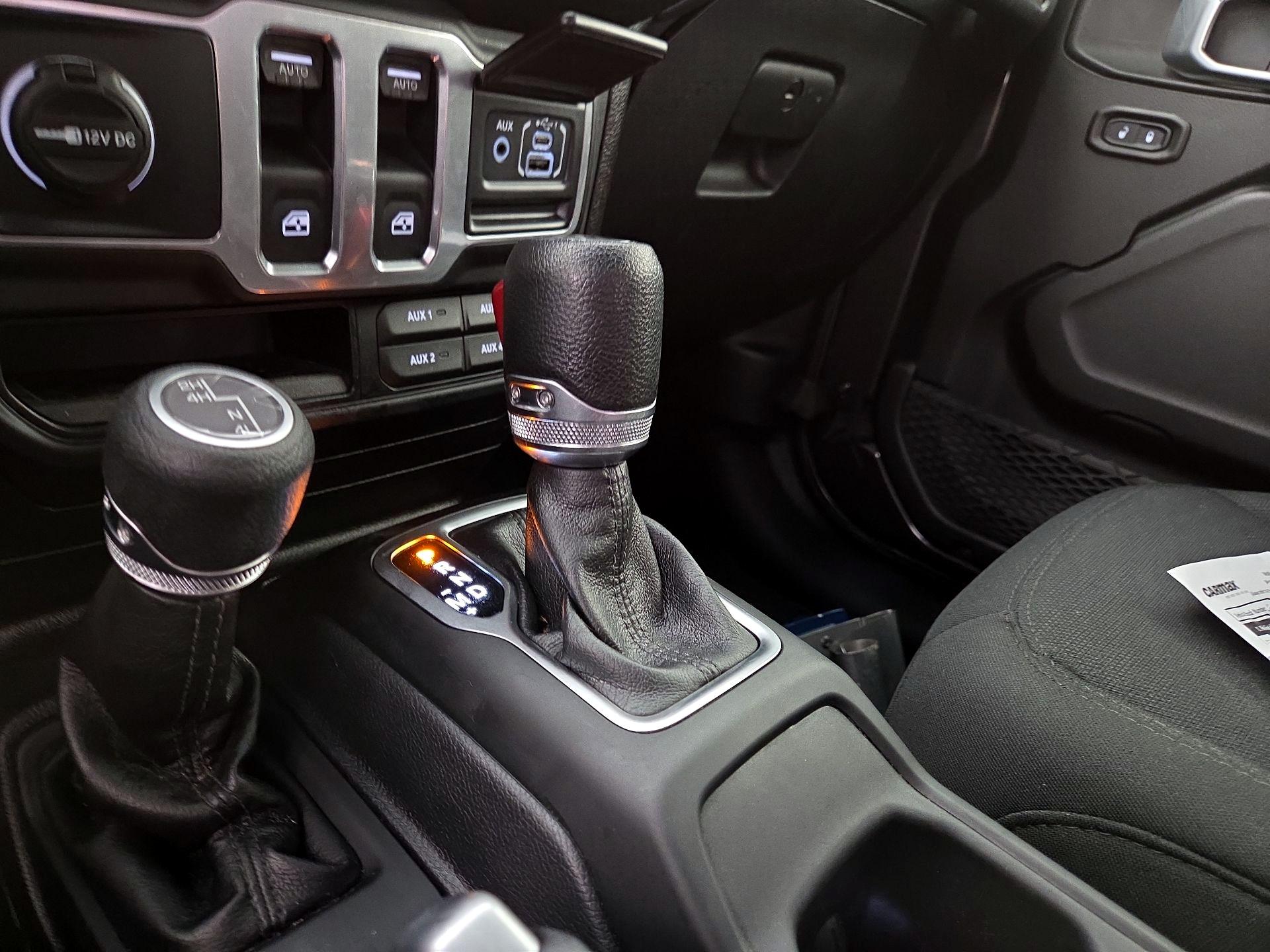 Thumbnail: 2019 Jeep Wrangler - 17