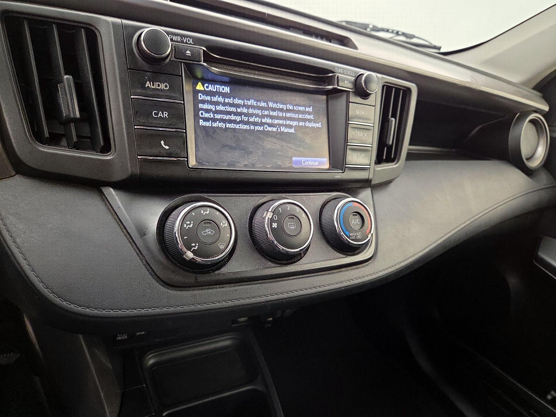 Thumbnail: 2018 Toyota RAV4 - 16