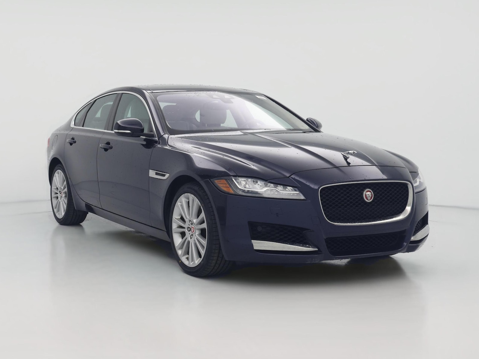 2020 Jaguar XF