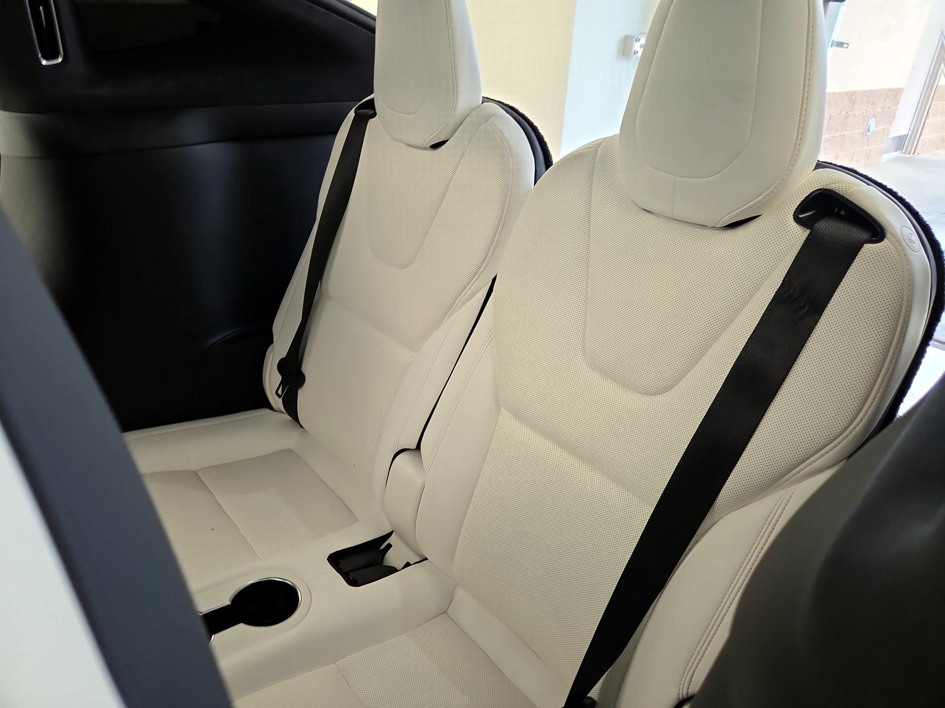 Thumbnail: 2022 Tesla Model X - 19