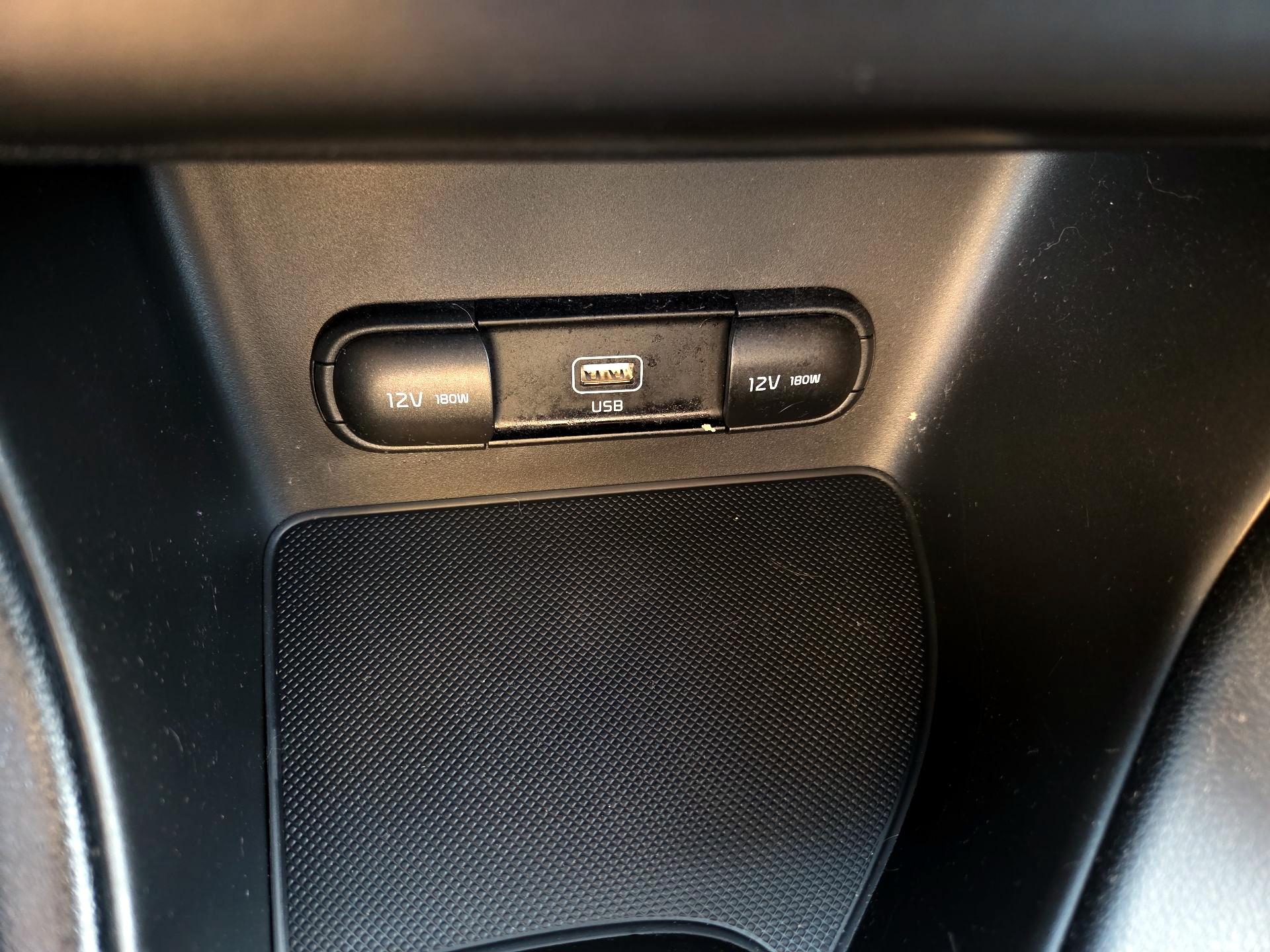 Thumbnail: 2020 Kia Sportage - 18