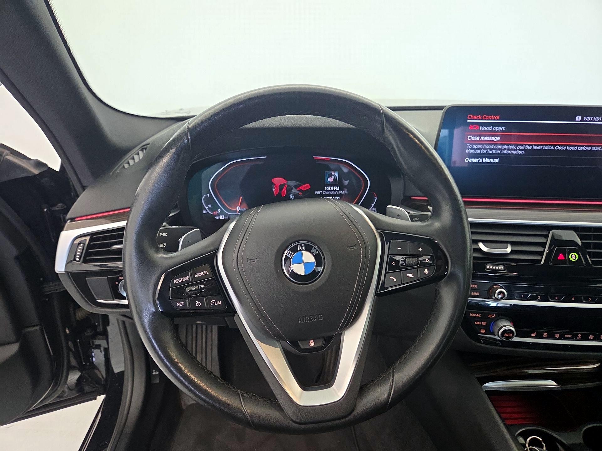 Thumbnail: 2022 BMW 5 Series - 10