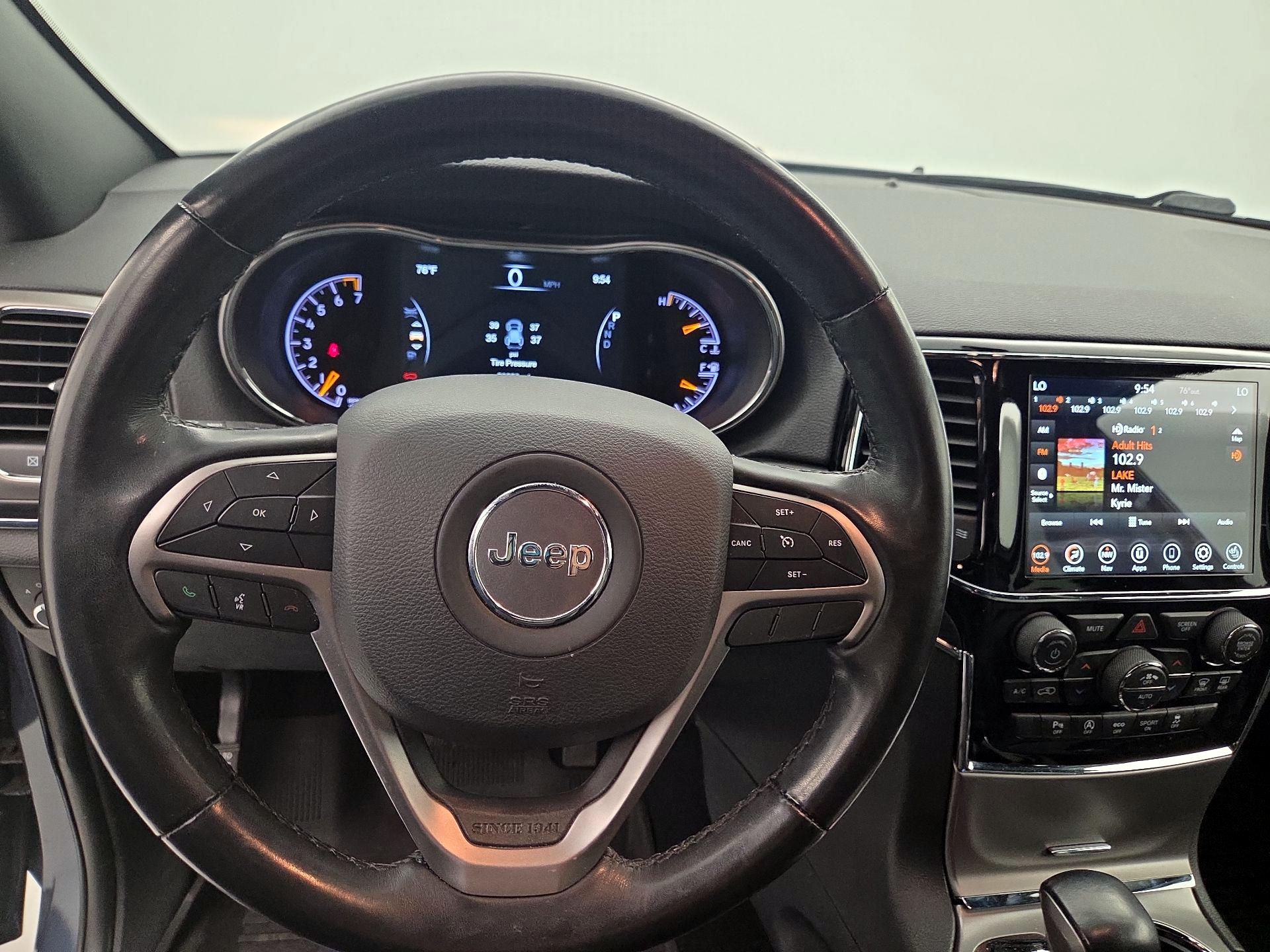 Thumbnail: 2020 Jeep Grand Cherokee - 10
