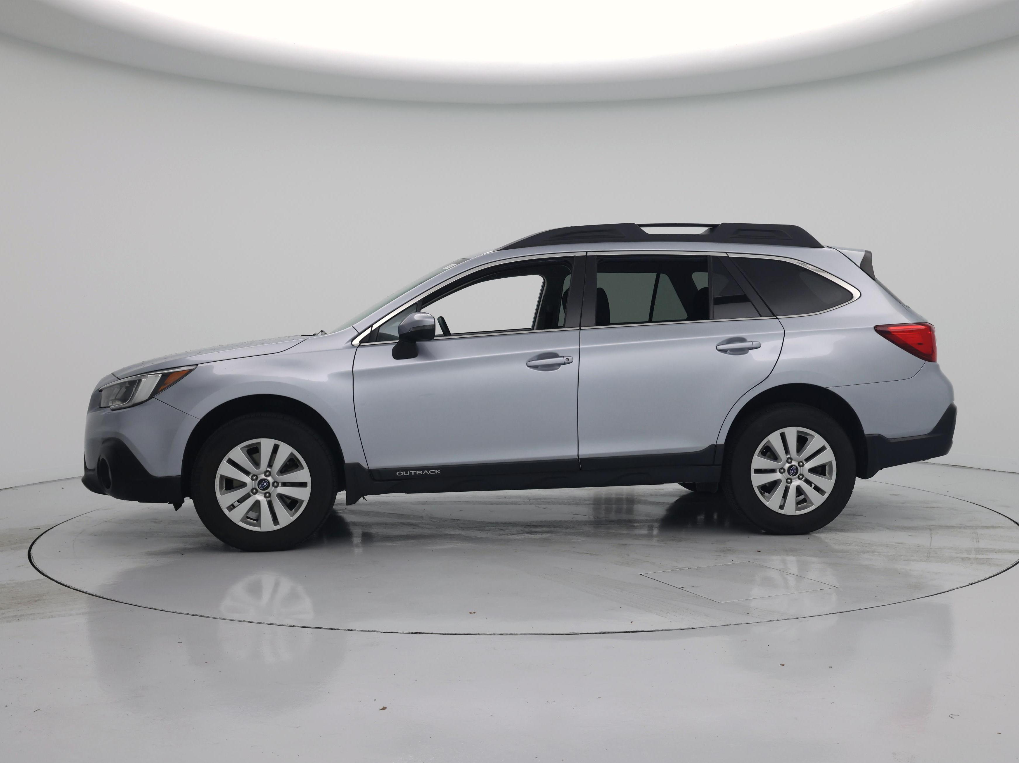 Thumbnail: 2018 Subaru Outback - 3