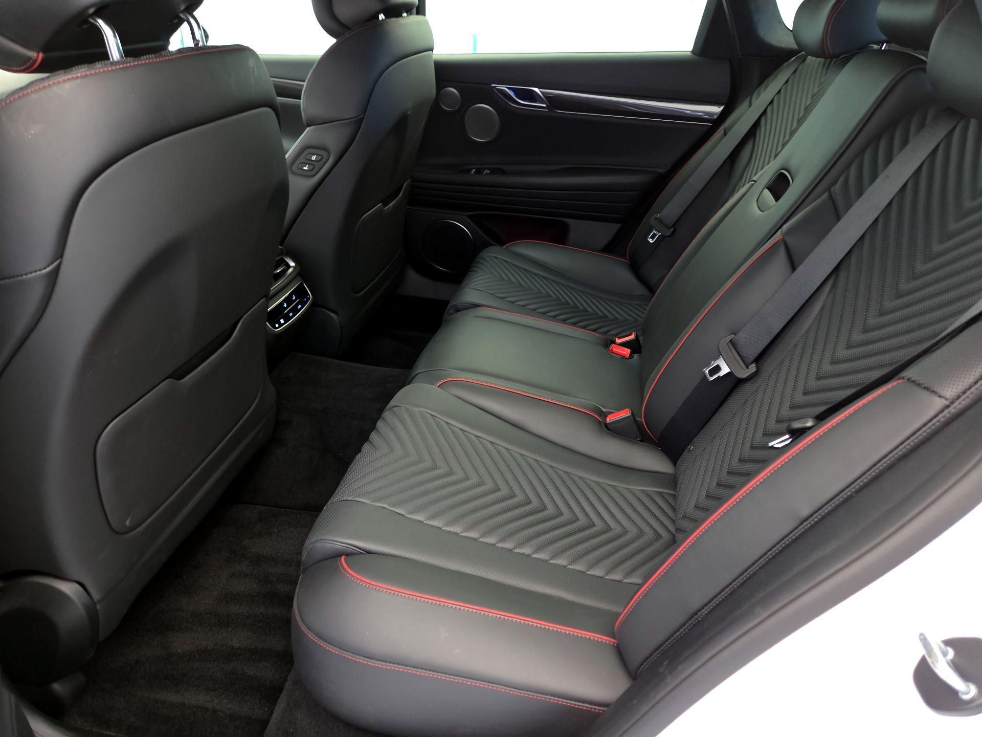 Thumbnail: 2024 Genesis G80 - 20