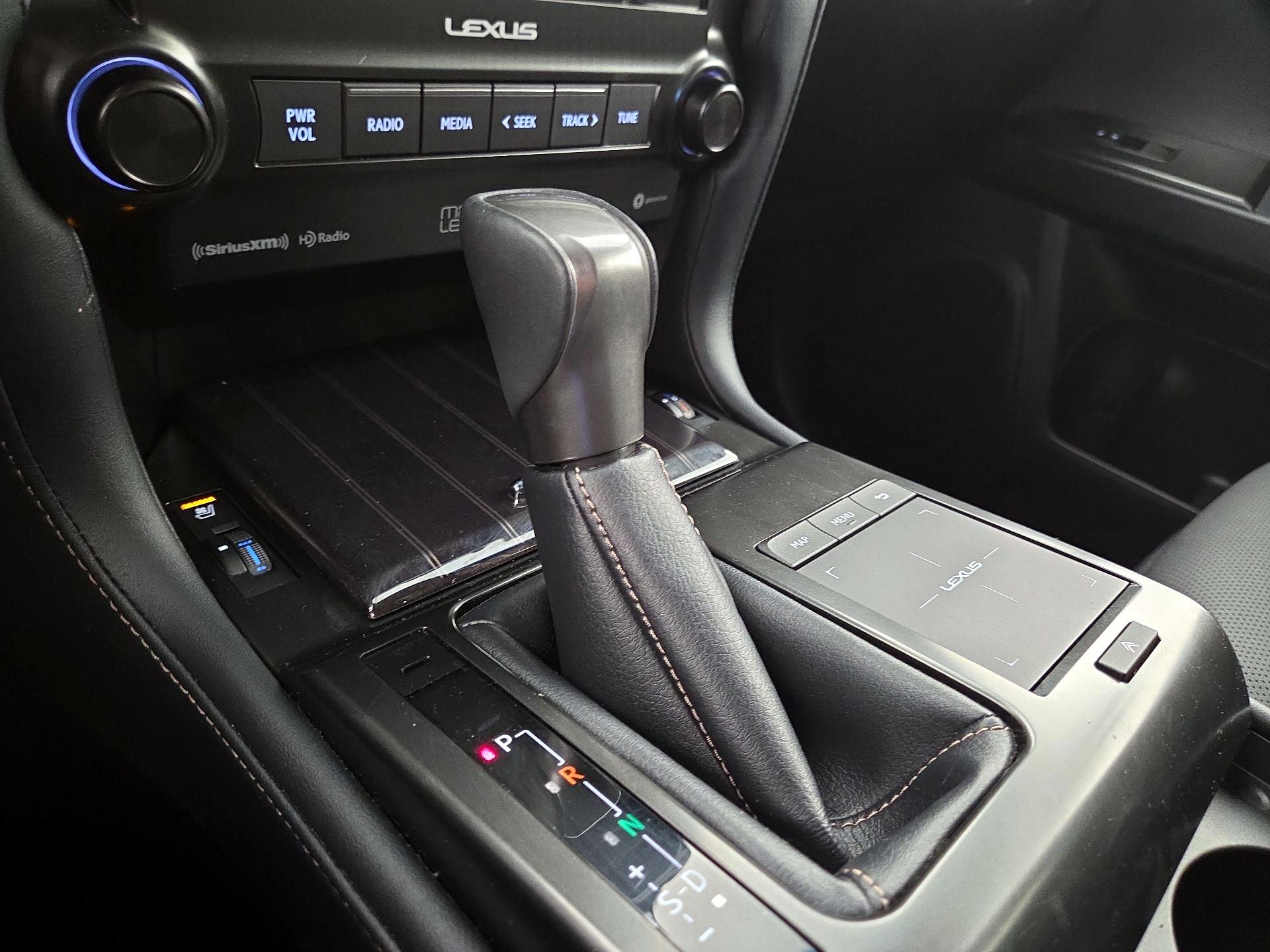 Thumbnail: 2022 Lexus GX - 17