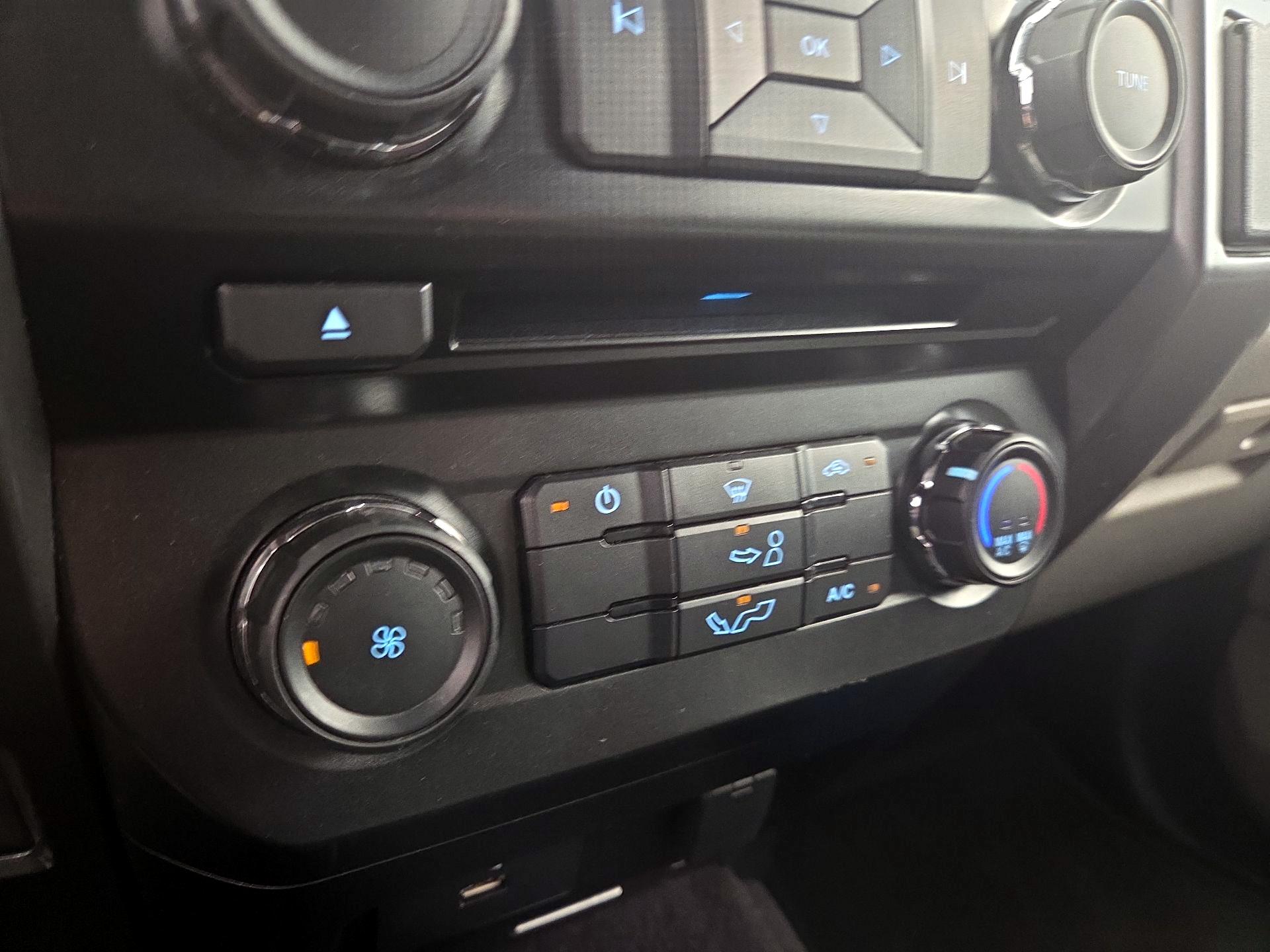 Thumbnail: 2016 Ford F-150 - 15