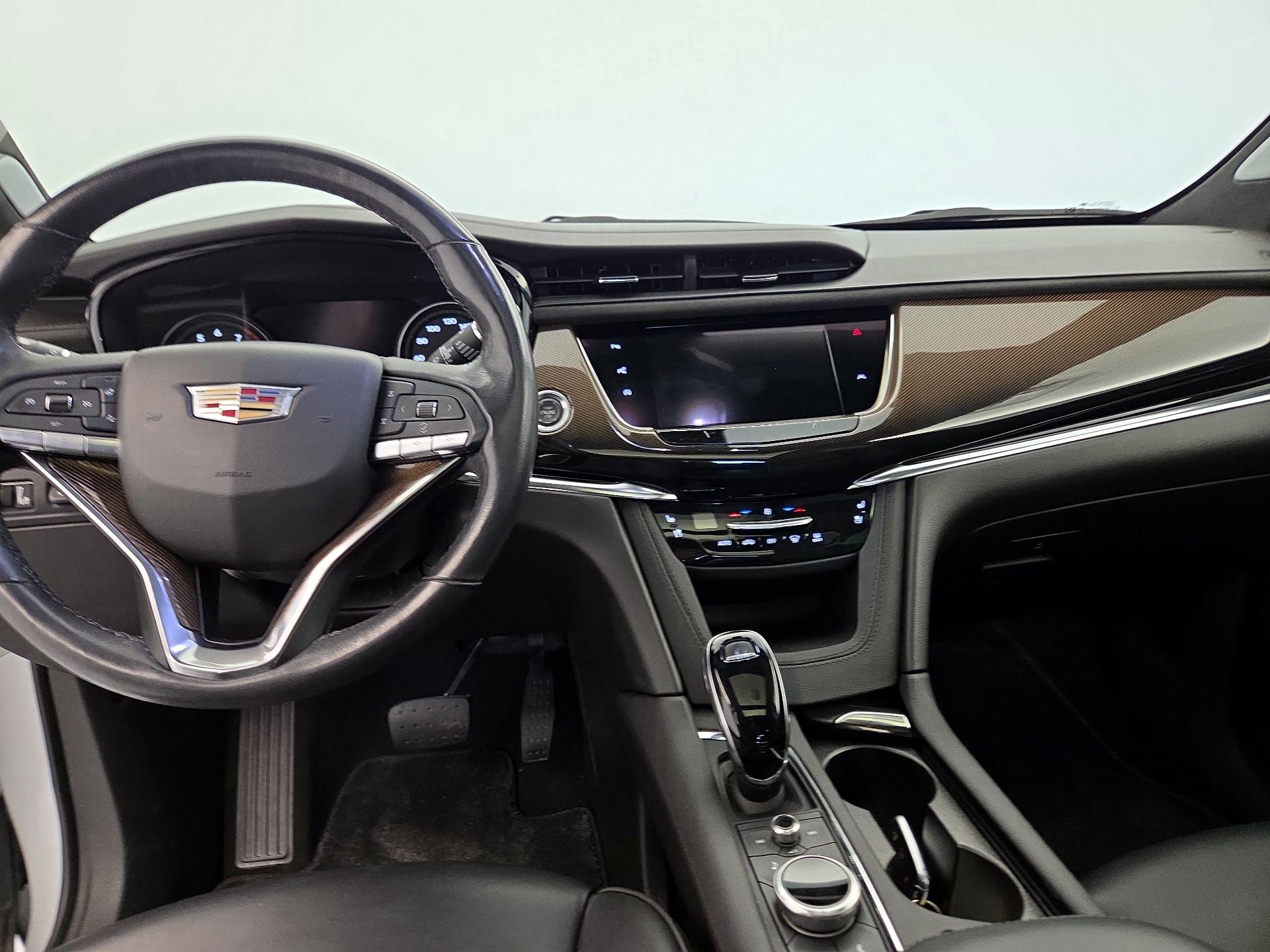 Thumbnail: 2020 Cadillac XT6 - 9