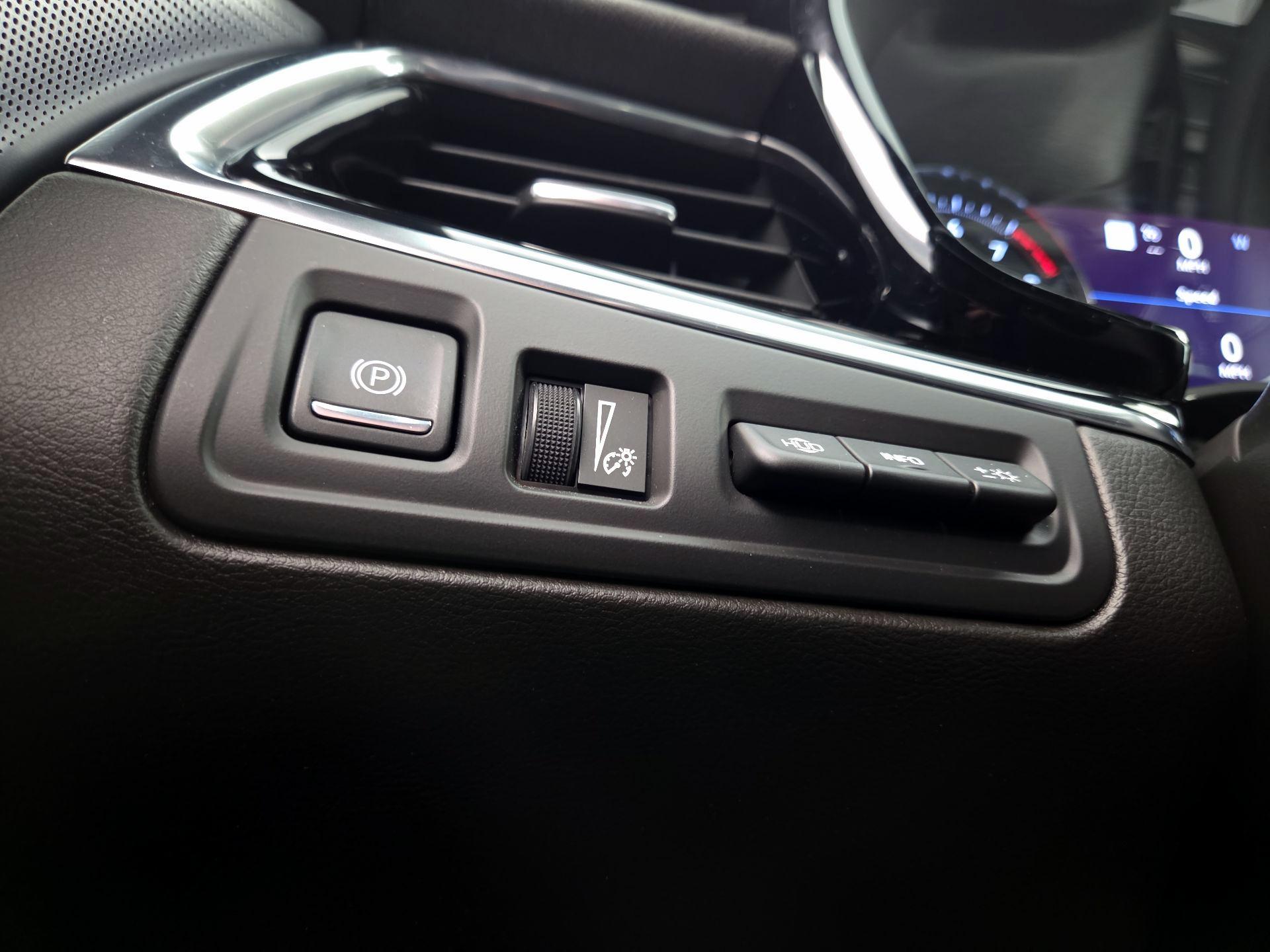 Thumbnail: 2020 Cadillac XT6 - 13
