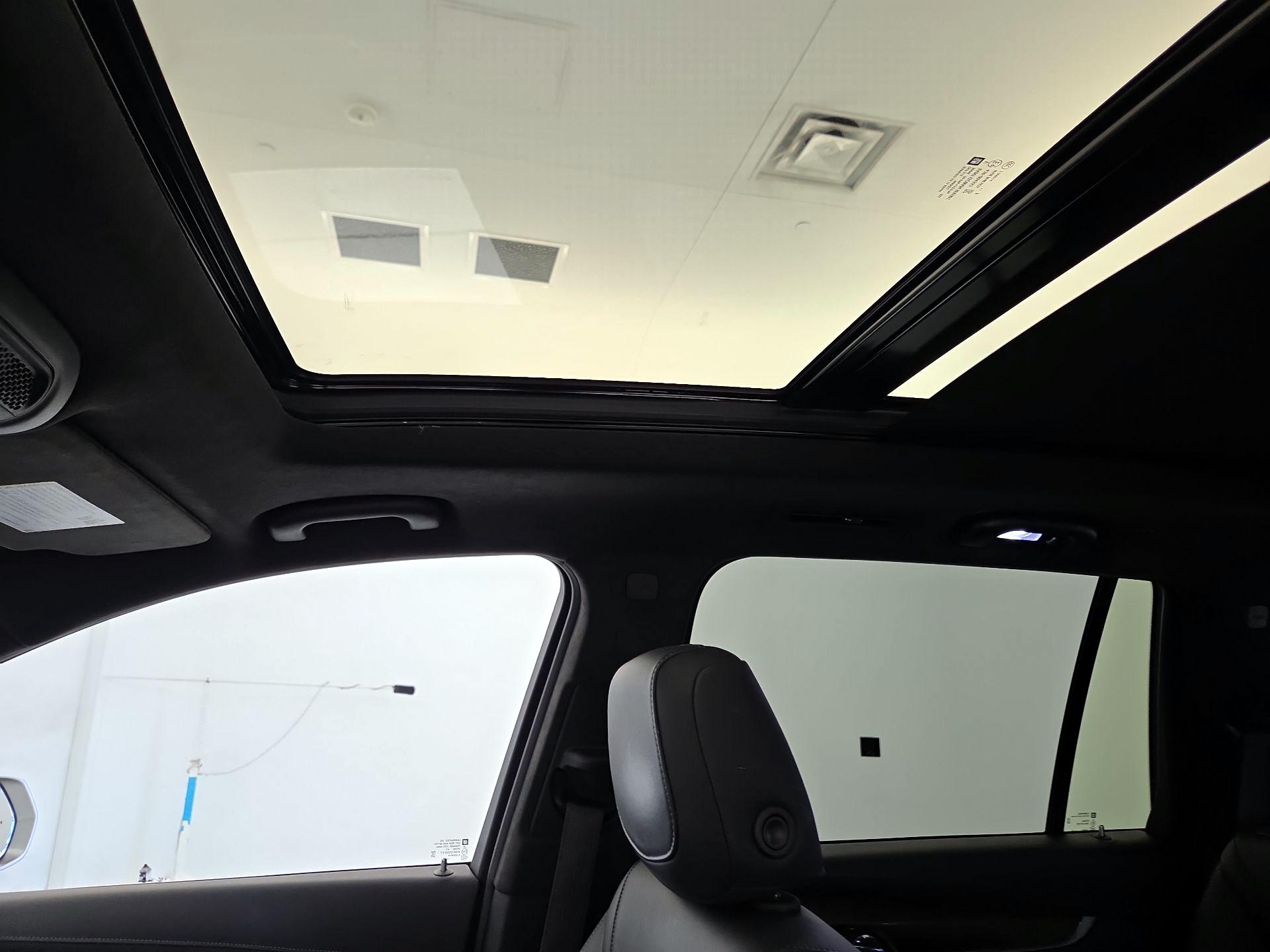 Thumbnail: 2020 Cadillac XT6 - 18