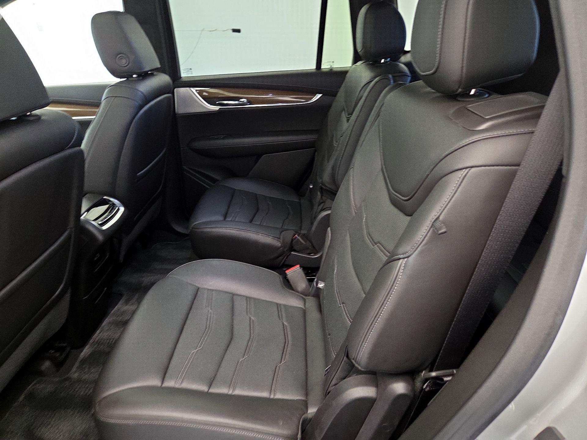 Thumbnail: 2020 Cadillac XT6 - 19