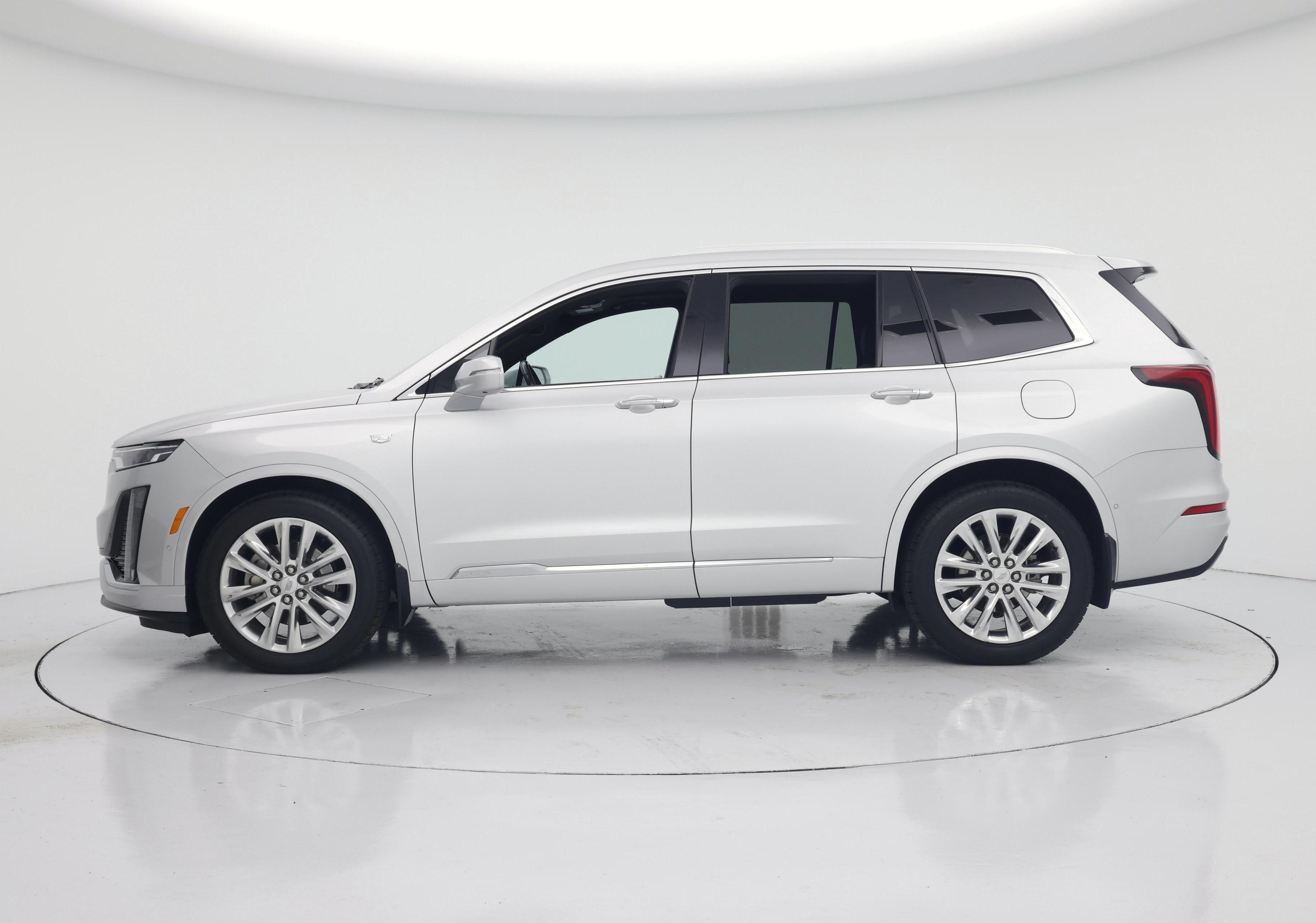 Thumbnail: 2020 Cadillac XT6 - 3