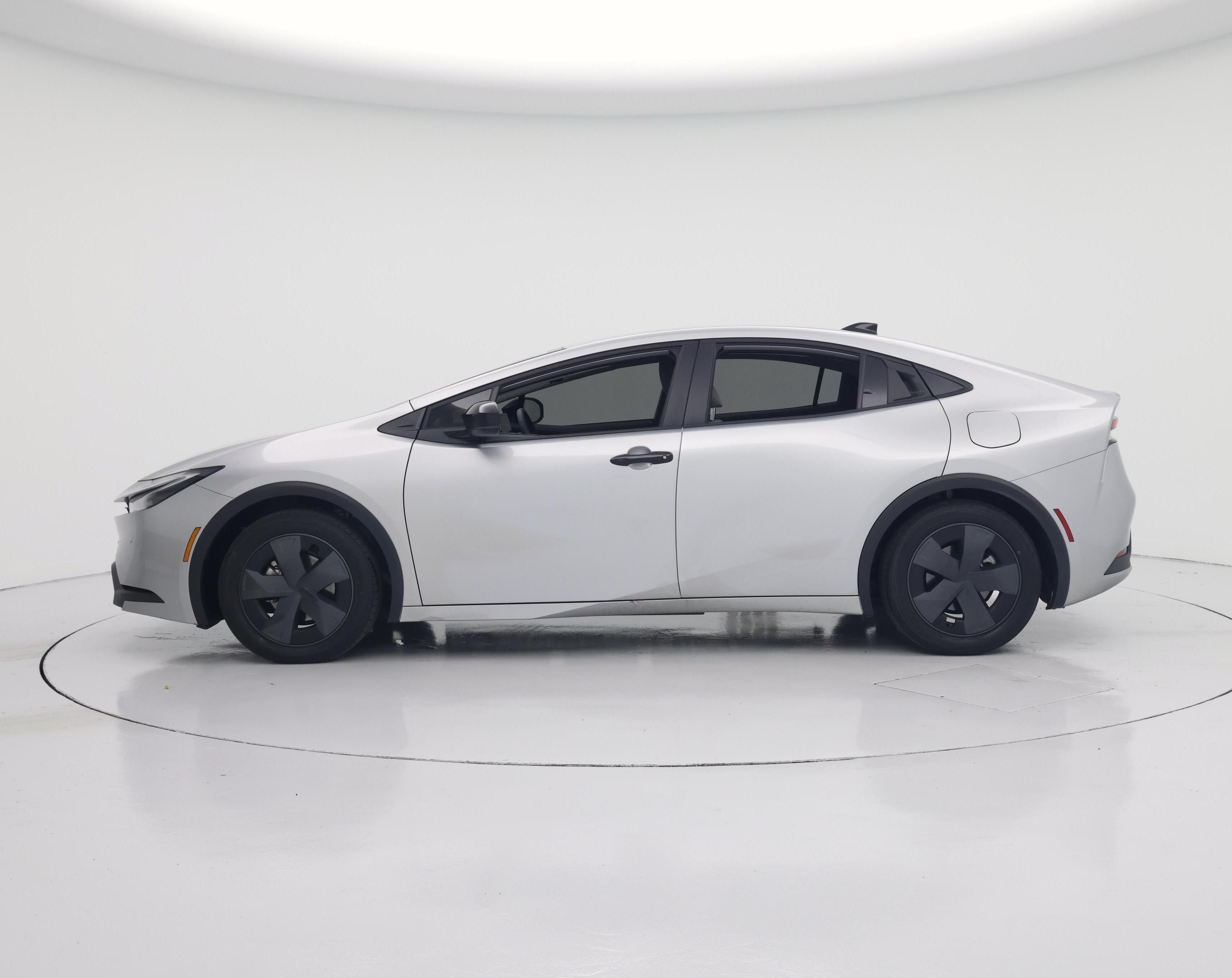 Thumbnail: 2026 Toyota Prius - 3