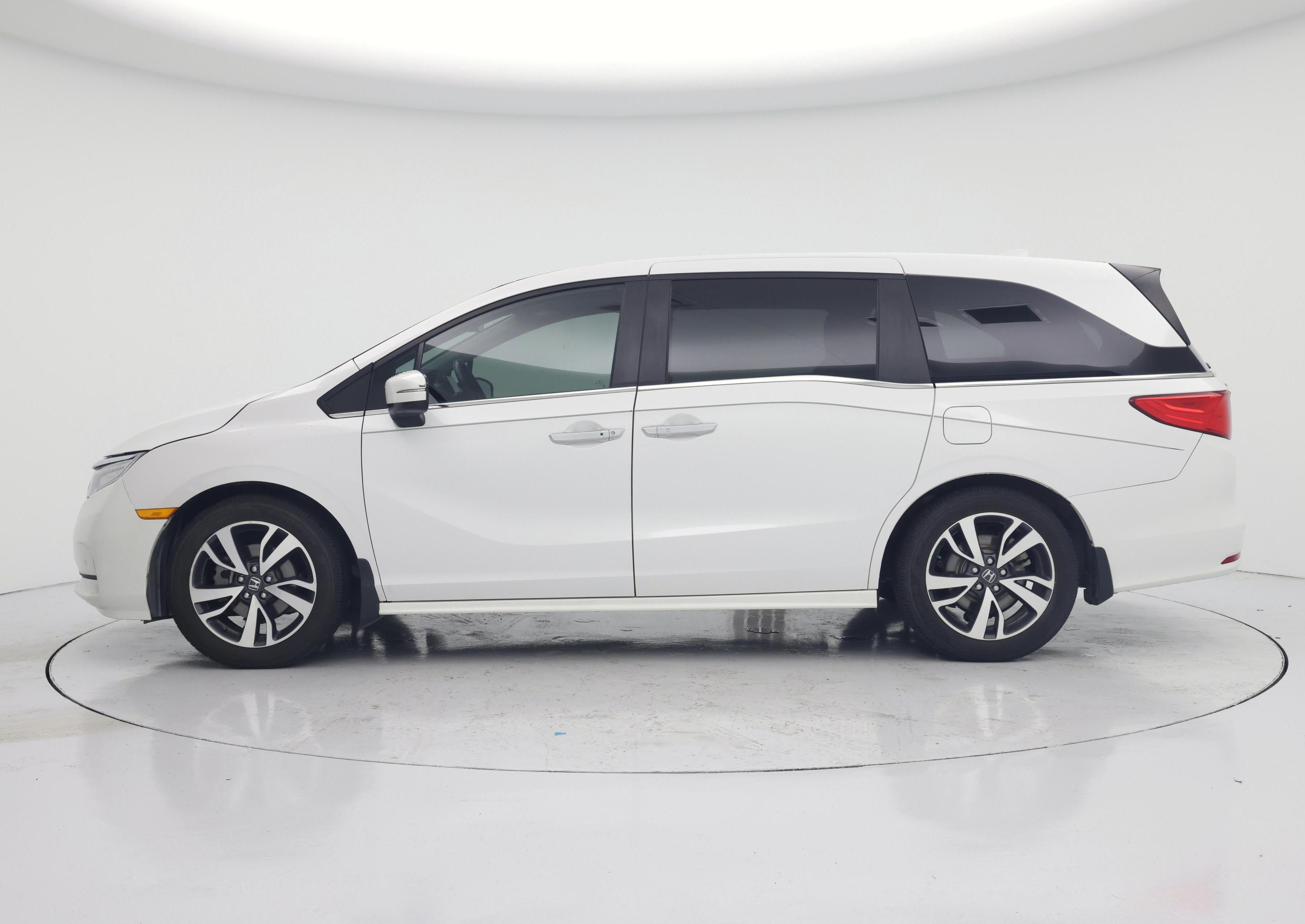 Thumbnail: 2023 Honda Odyssey - 3