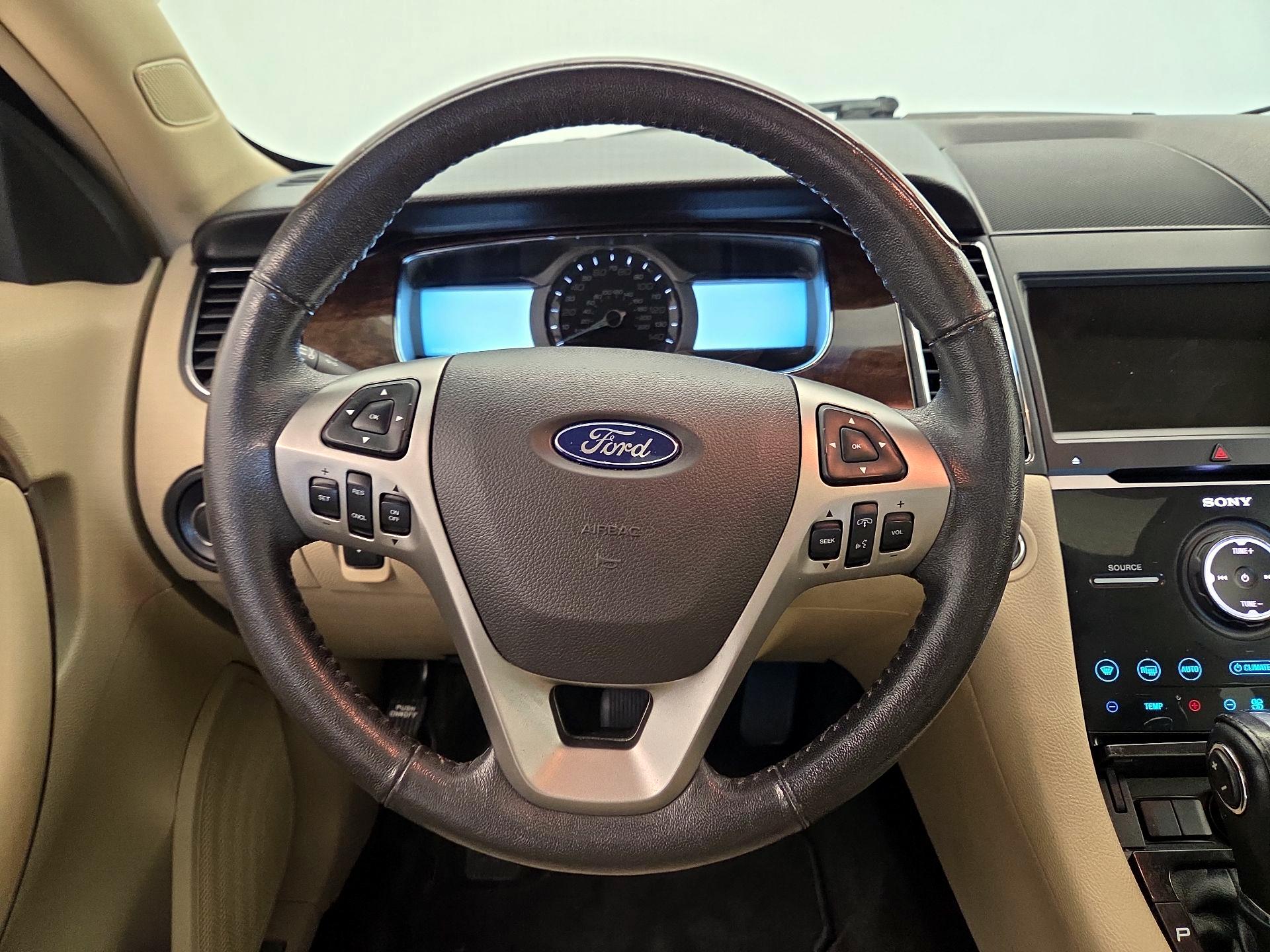 Thumbnail: 2018 Ford Taurus - 10