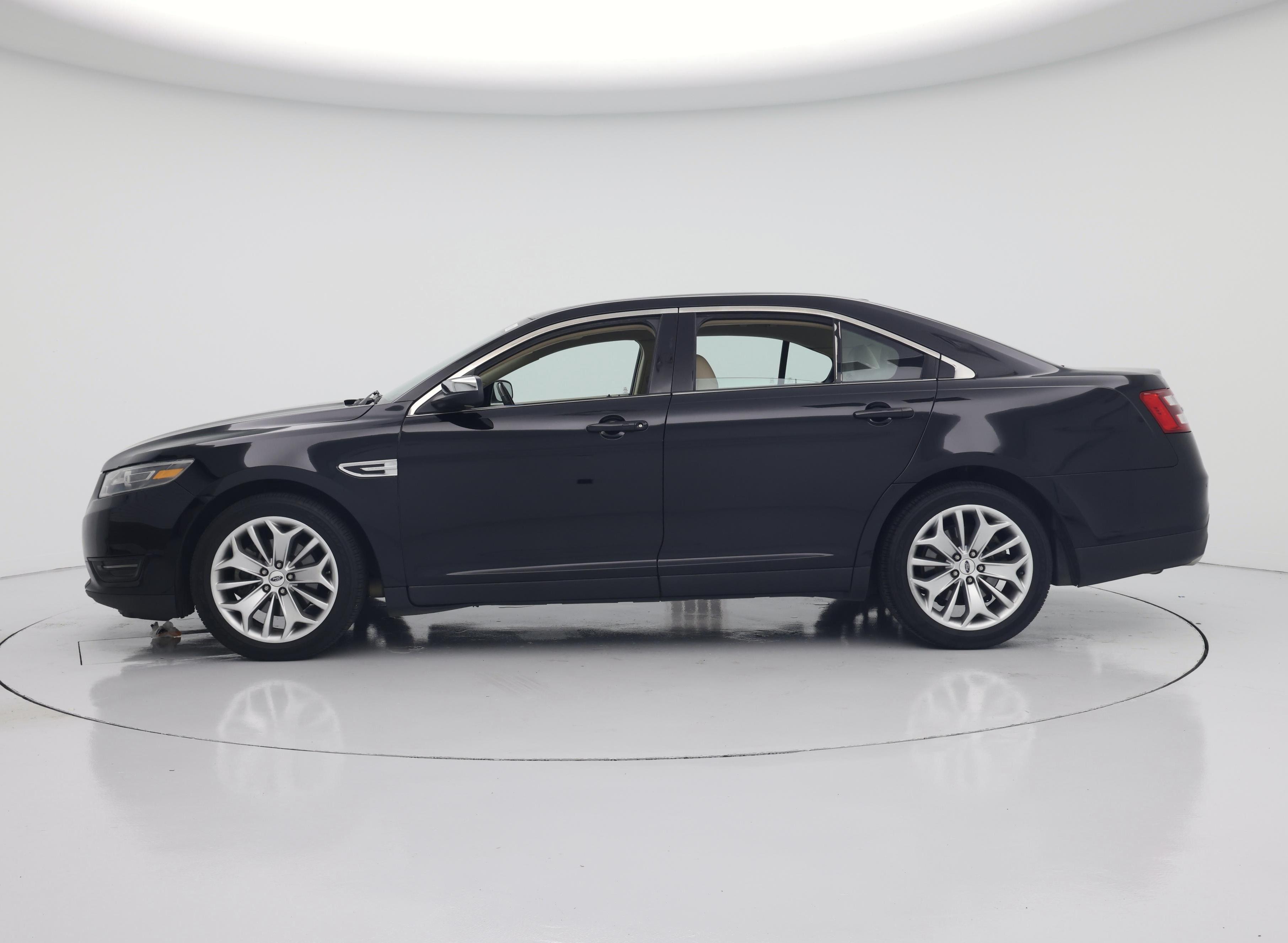 Thumbnail: 2018 Ford Taurus - 3