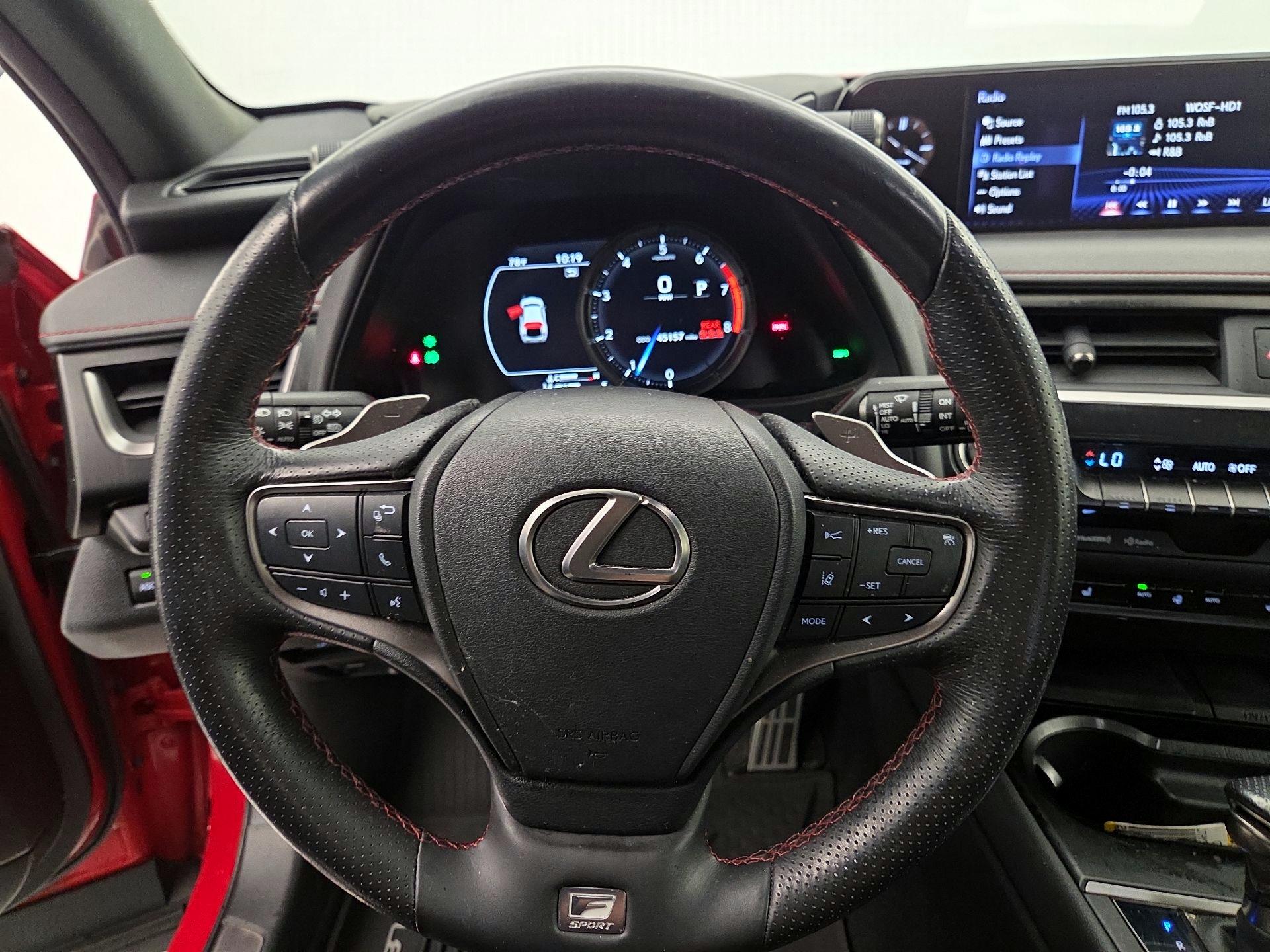 Thumbnail: 2019 Lexus UX - 10