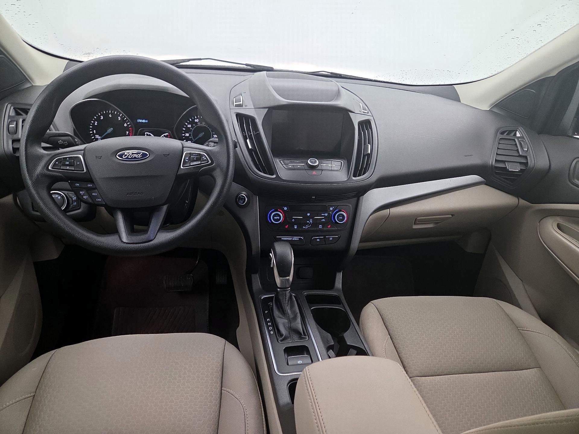 Thumbnail: 2019 Ford Escape - 9