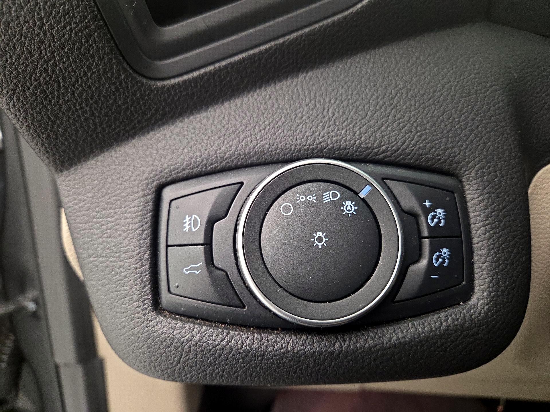 Thumbnail: 2019 Ford Escape - 13