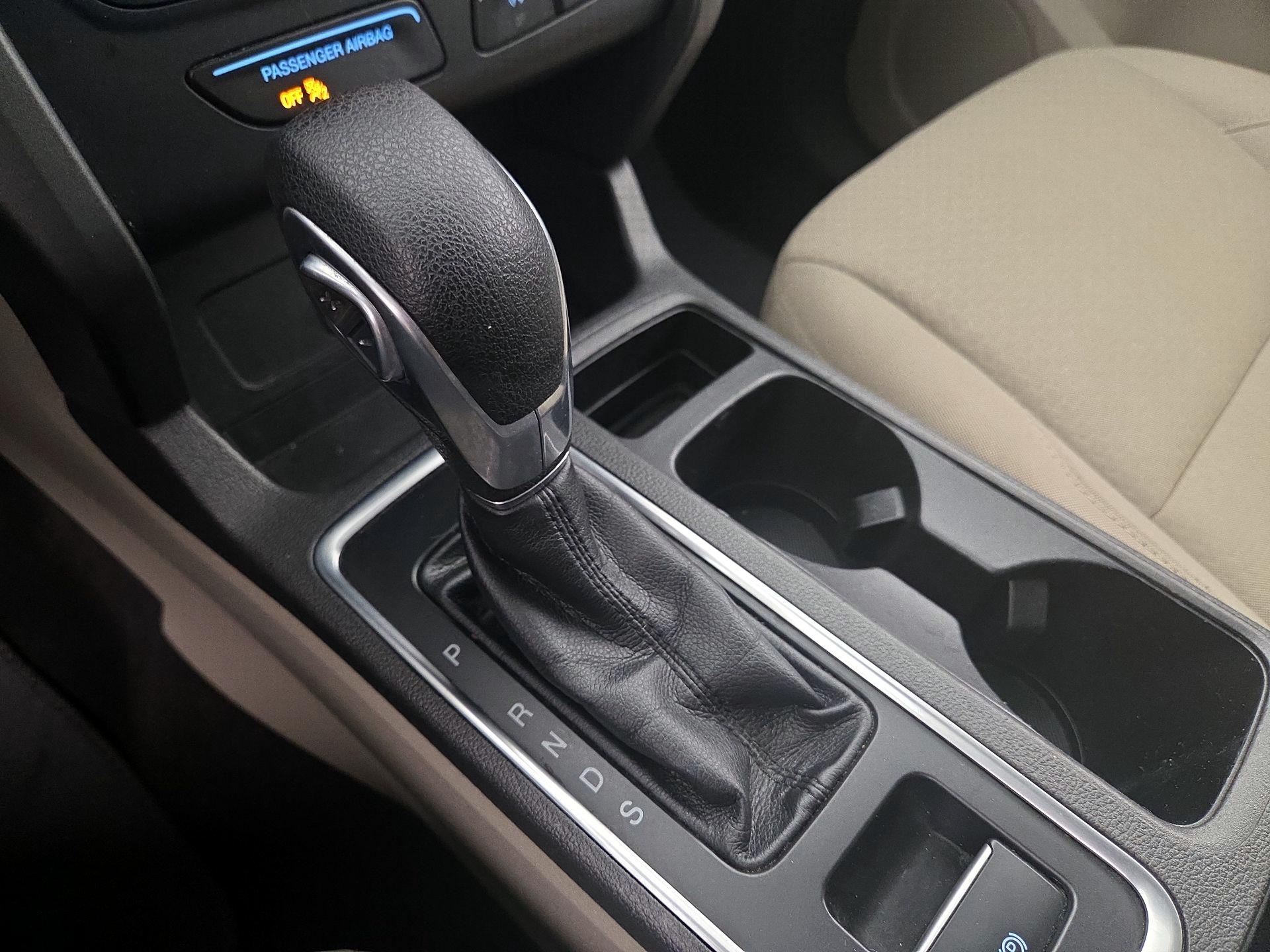 Thumbnail: 2019 Ford Escape - 17
