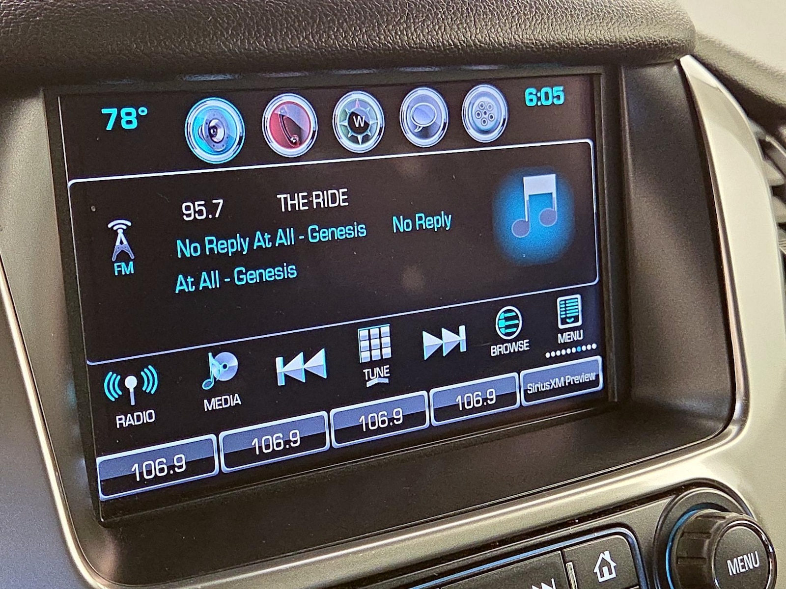 2016 Chevrolet Tahoe LTZ - Photo 16