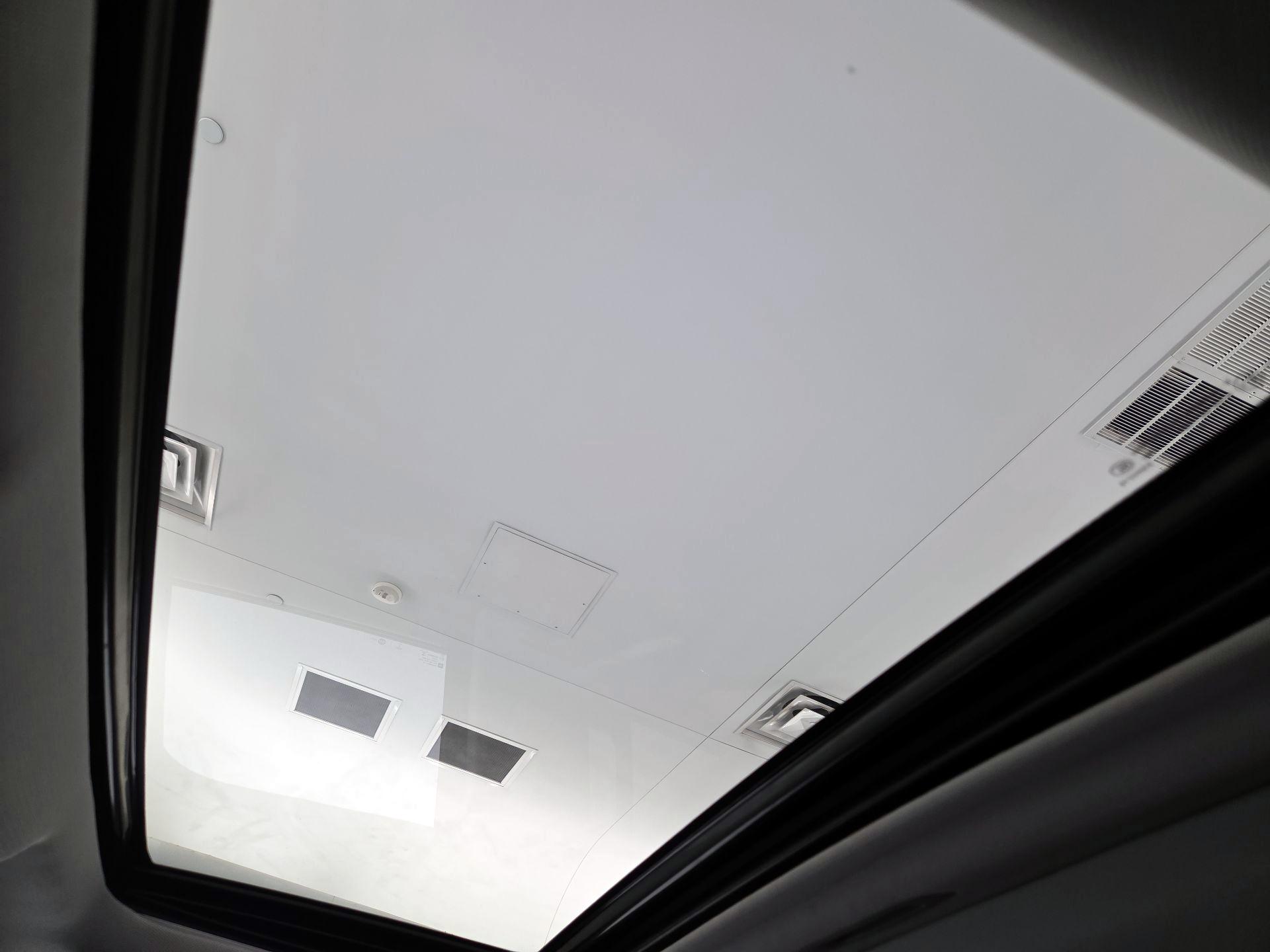 Thumbnail: 2016 Chevrolet Tahoe - 19
