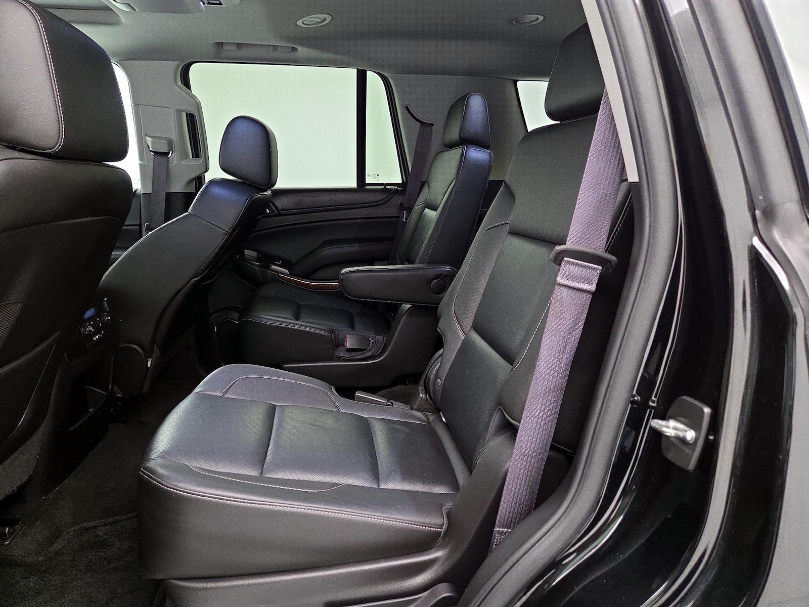 2016 Chevrolet Tahoe LTZ - Photo 21