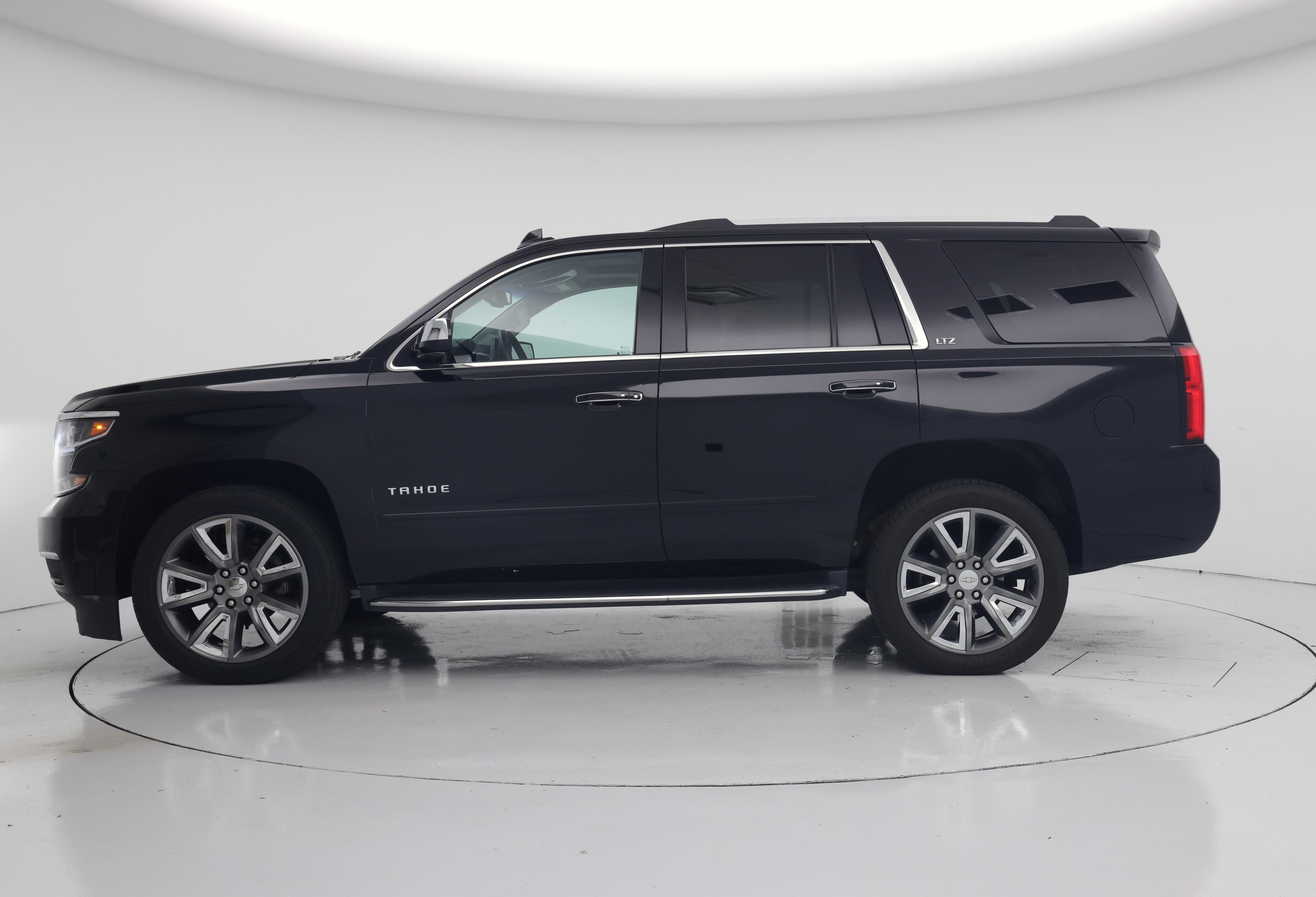 Thumbnail: 2016 Chevrolet Tahoe - 3