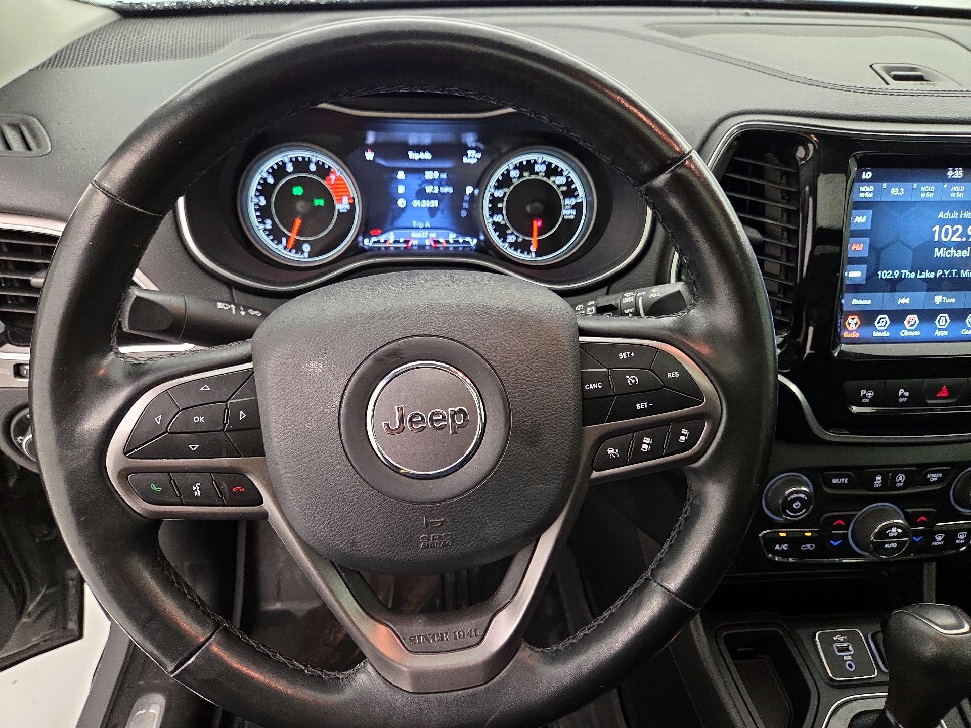 Thumbnail: 2021 Jeep Cherokee - 10
