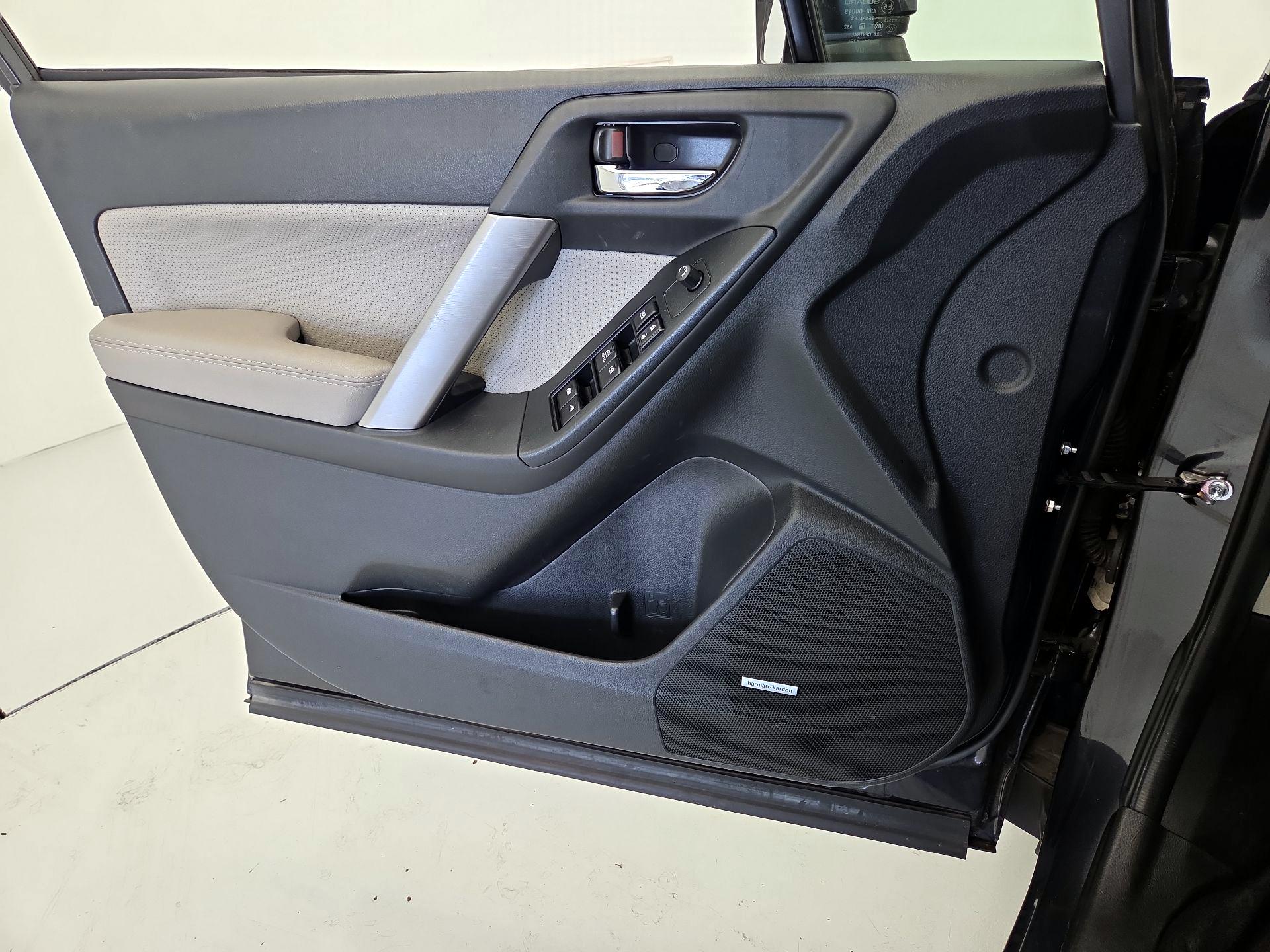Thumbnail: 2016 Subaru Forester - 12