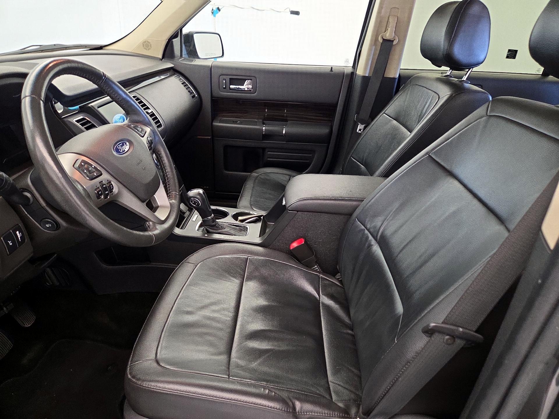 Thumbnail: 2017 Ford Flex - 11