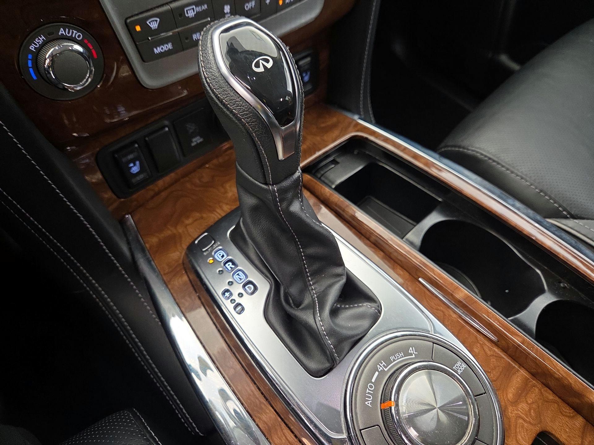 Thumbnail: 2019 INFINITI QX80 - 18