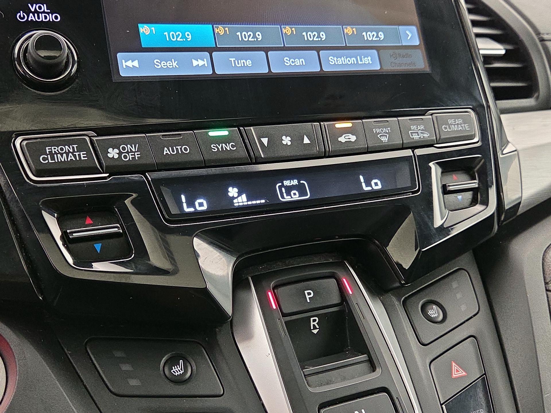 Thumbnail: 2020 Honda Odyssey - 16