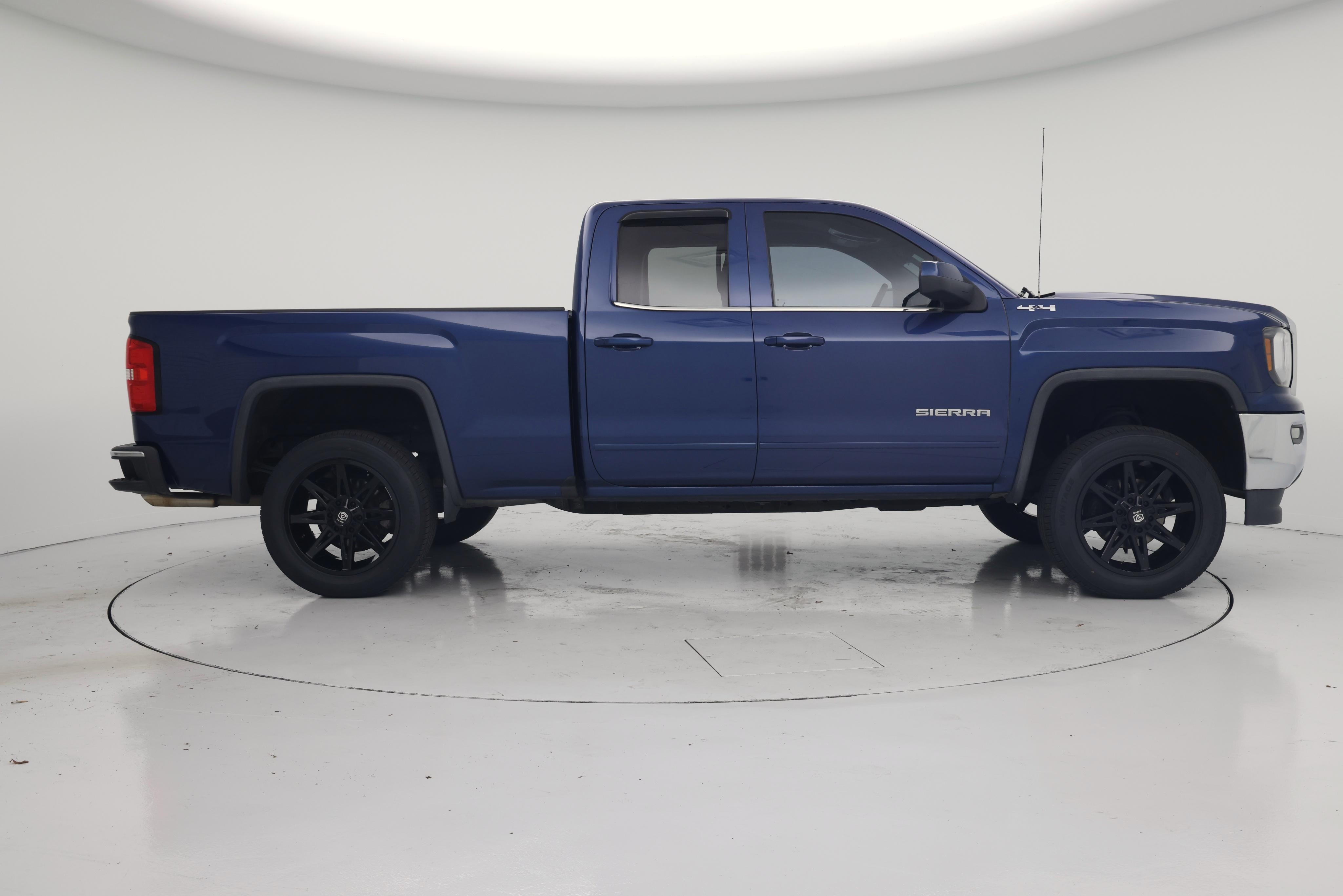 Thumbnail: 2017 GMC Sierra 1500 - 7