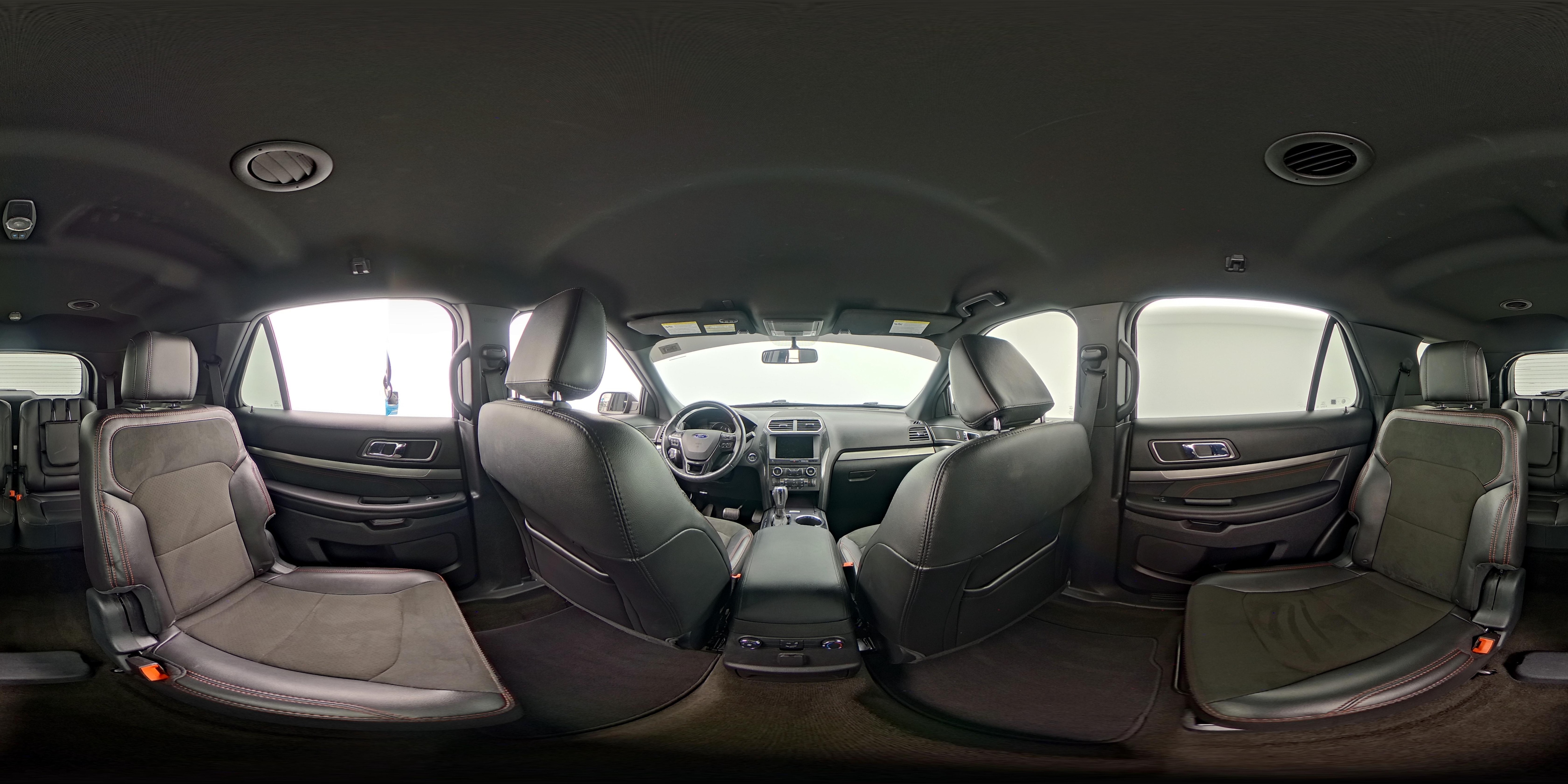 2018 Ford Explorer XLT - Photo 26