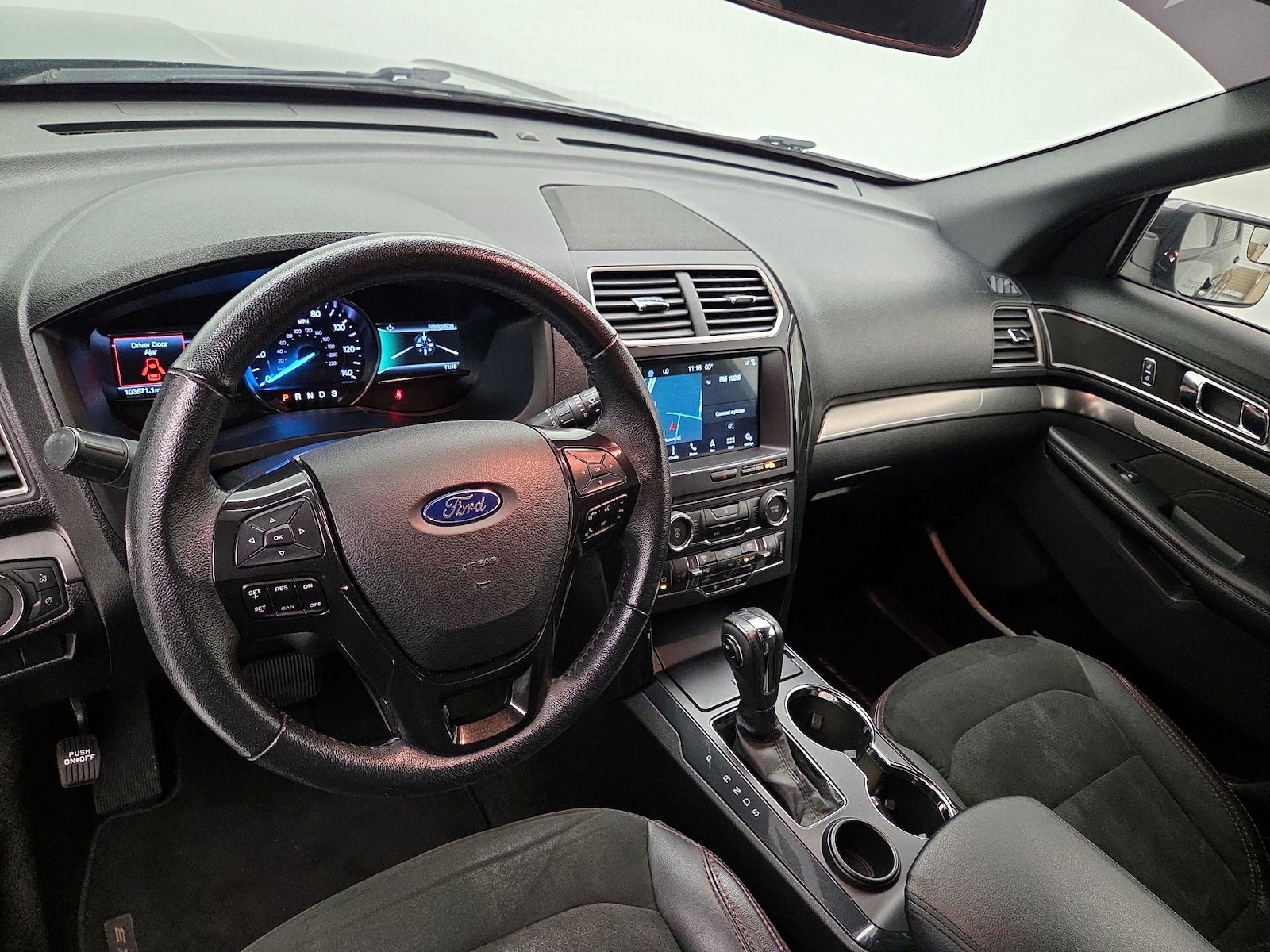 2018 Ford Explorer XLT - Photo 10