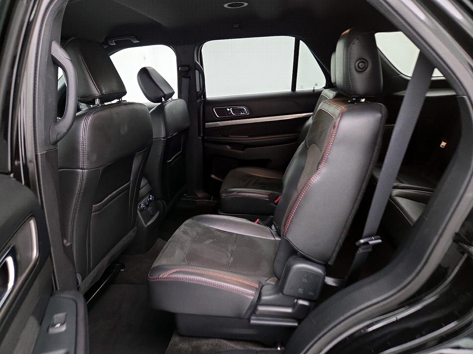 2018 Ford Explorer XLT - Photo 20