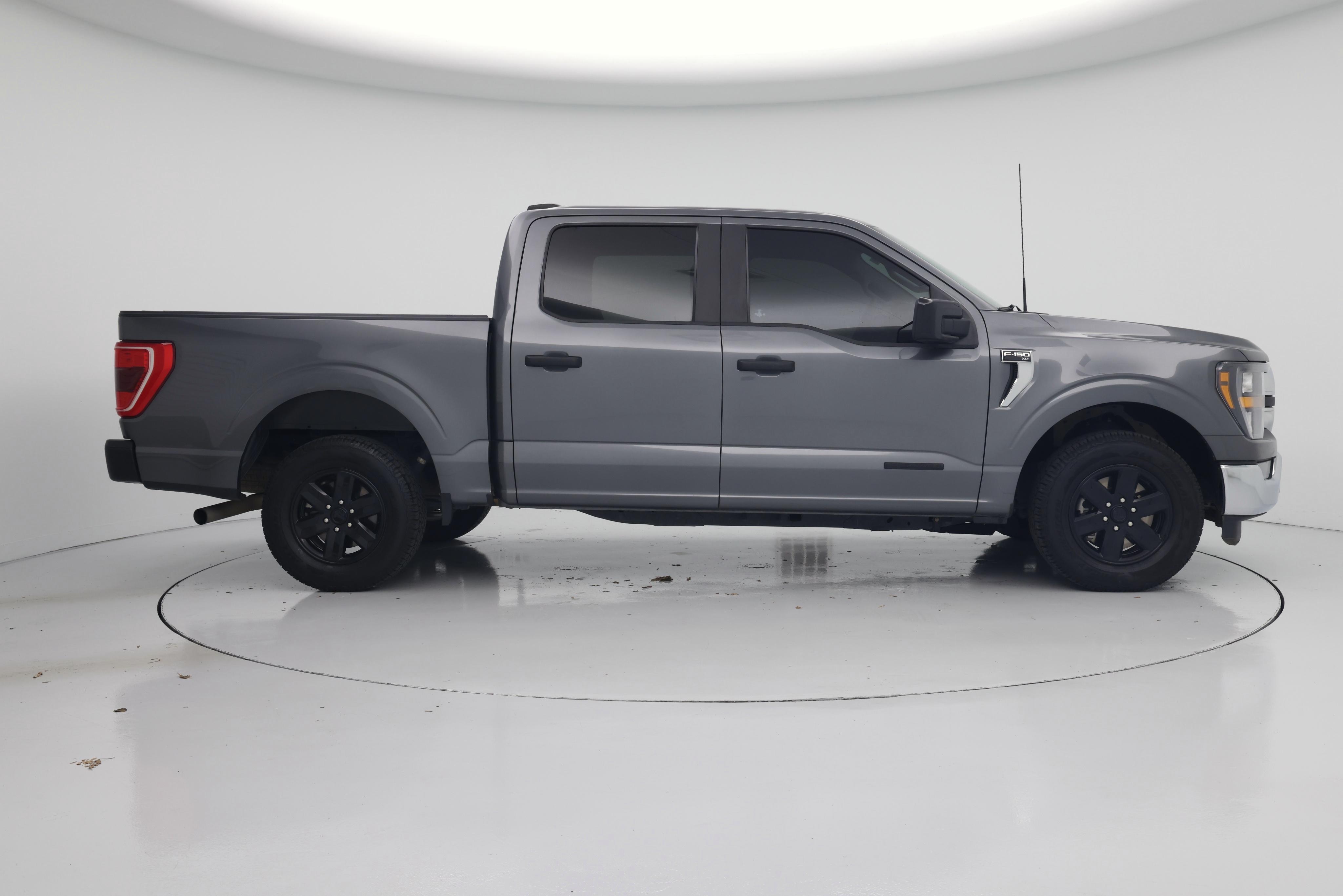 Thumbnail: 2018 Ford Explorer - 7