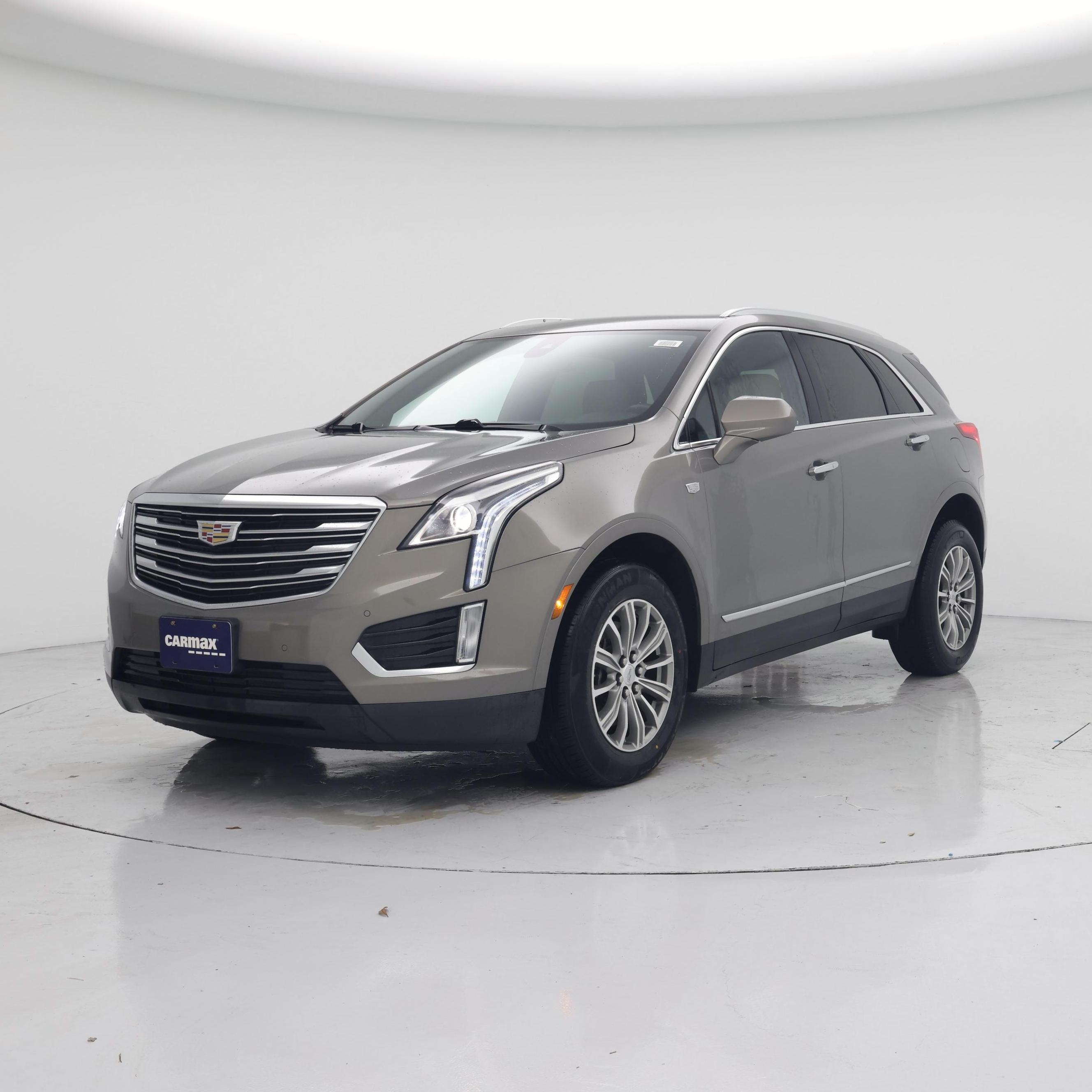 Thumbnail: 2017 Cadillac XT5 - 4