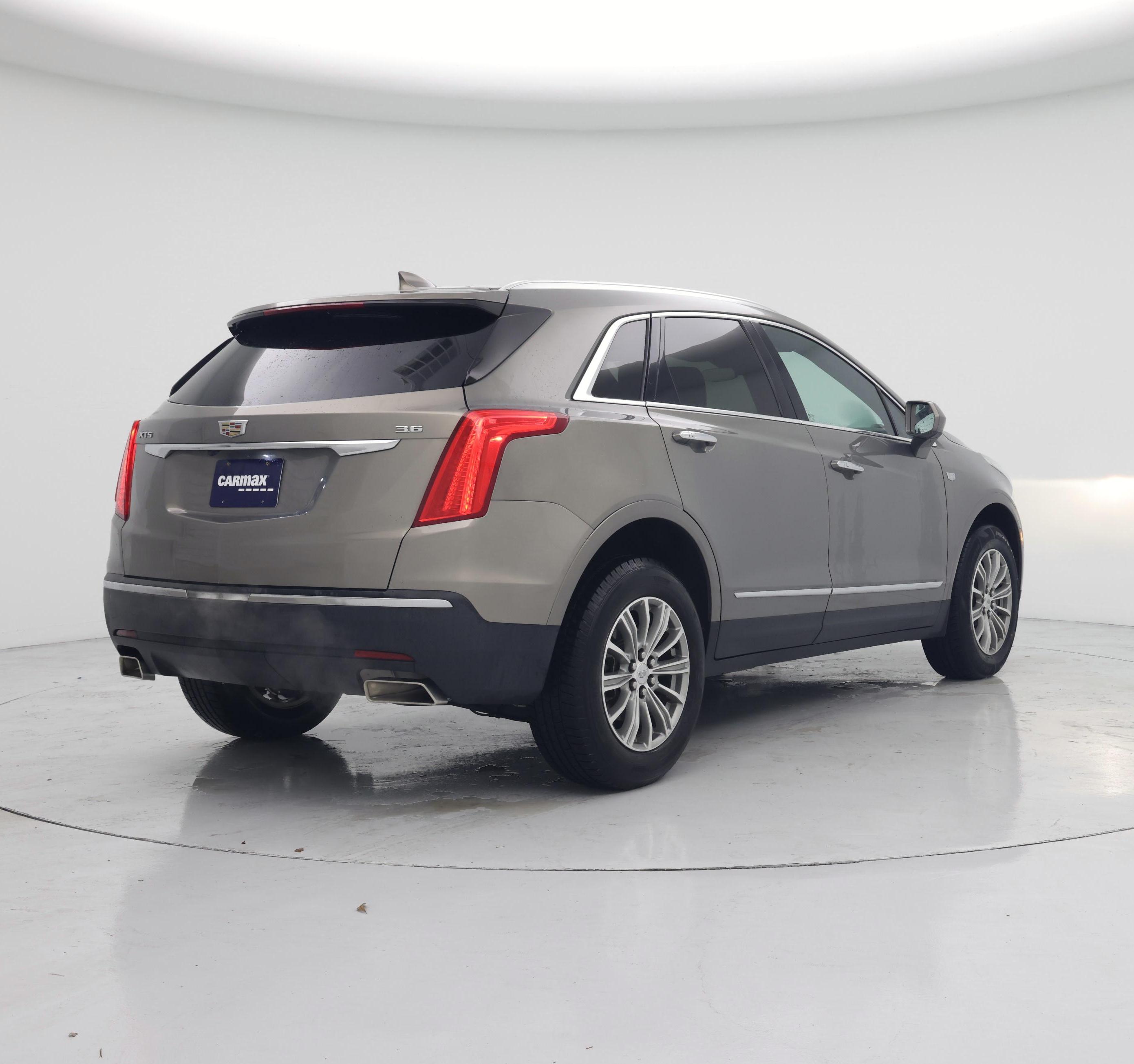 Thumbnail: 2017 Cadillac XT5 - 8