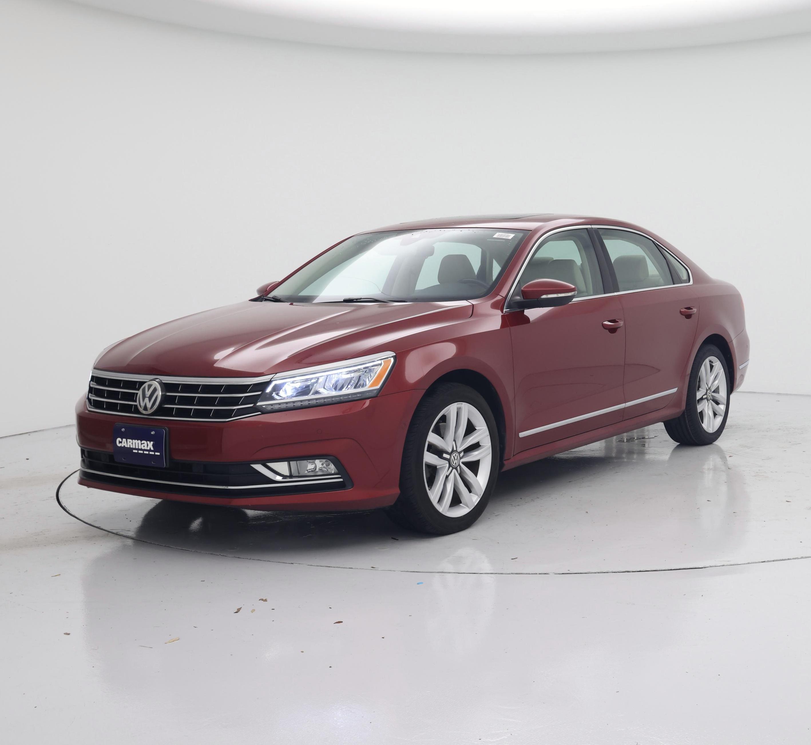 Thumbnail: 2016 Volkswagen Passat - 4