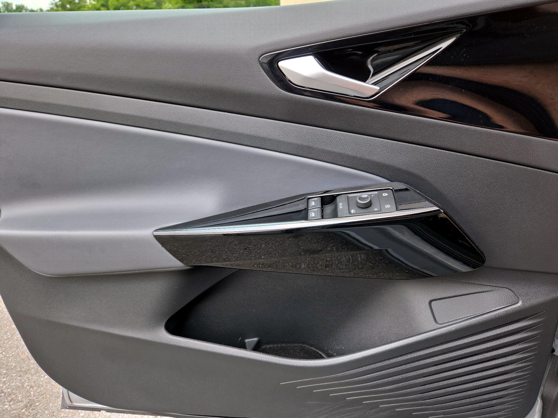 Thumbnail: 2021 Volkswagen ID.4 - 12